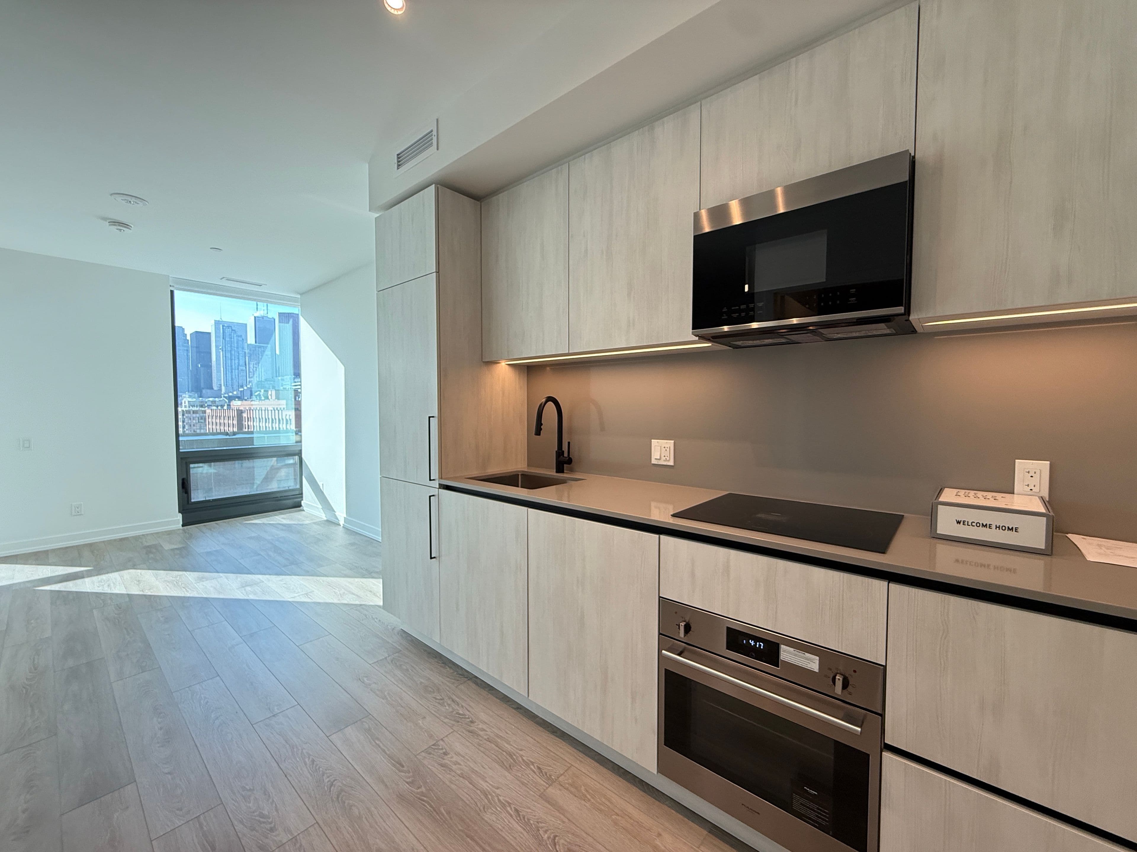 35 Parliament Street 921, Toronto C08, ON M5A 0Z5