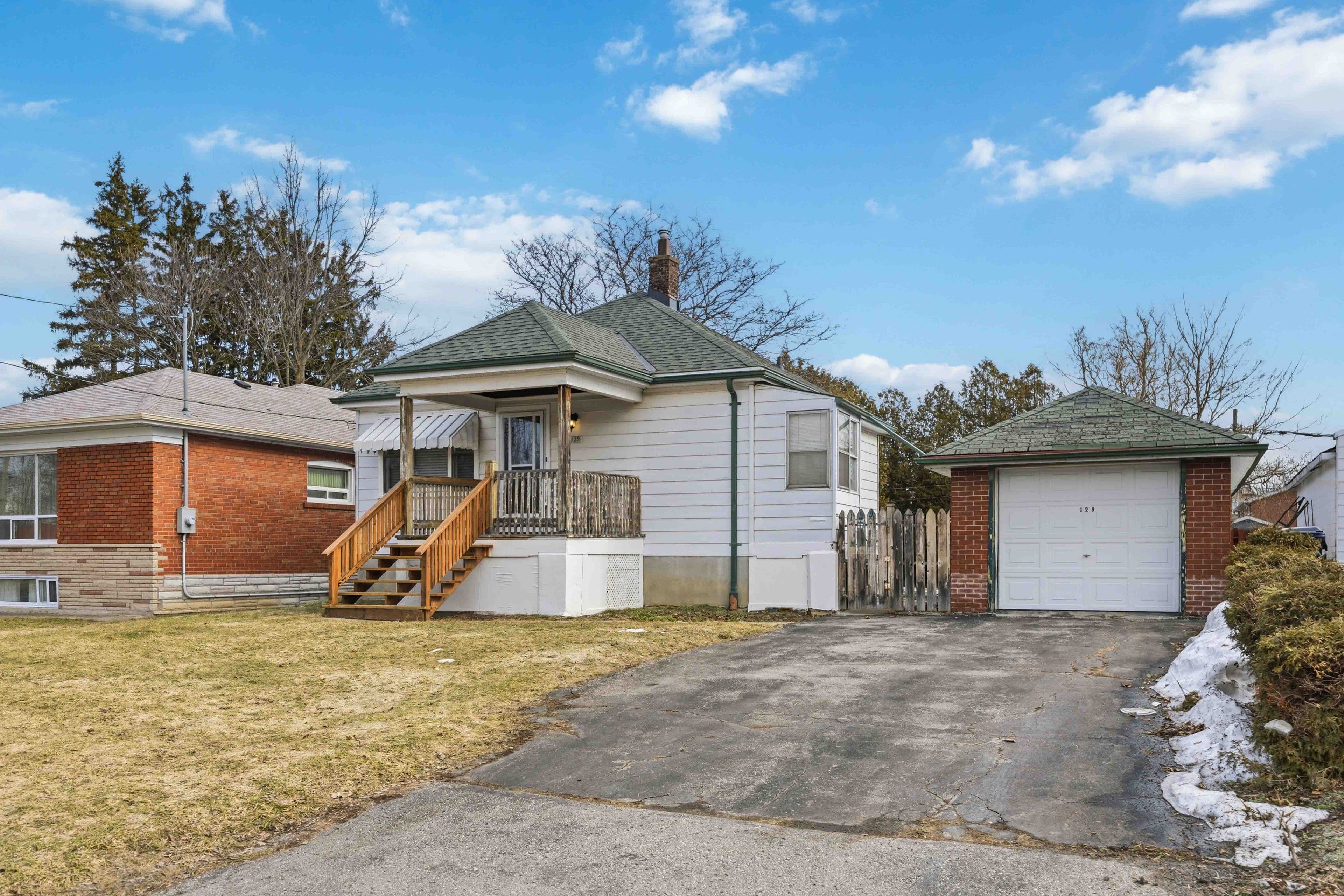 129 Brenda Crescent, Toronto E04, ON M1K 3C8