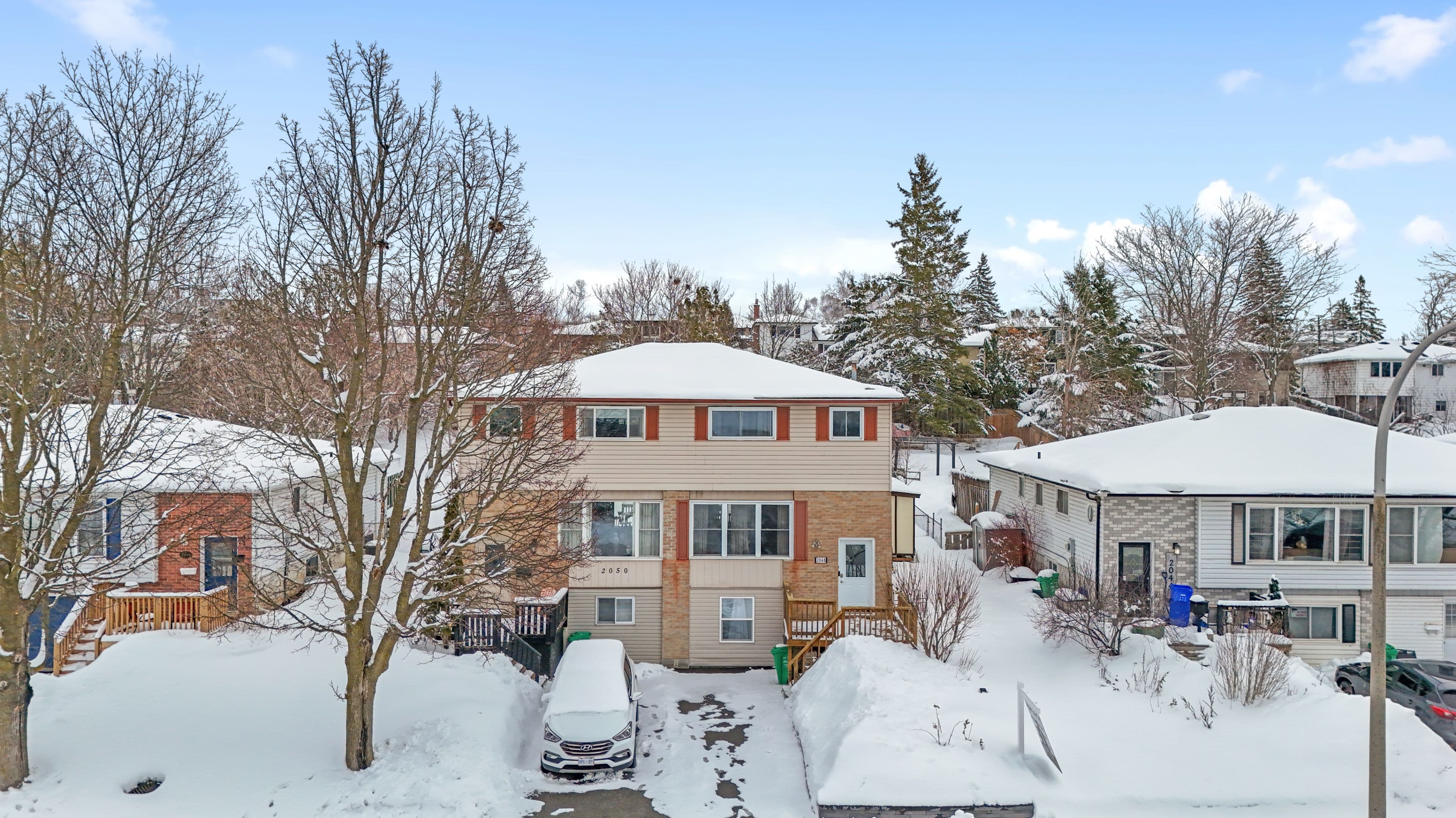 2048 Walker Avenue, Peterborough, ON K9L 1S1