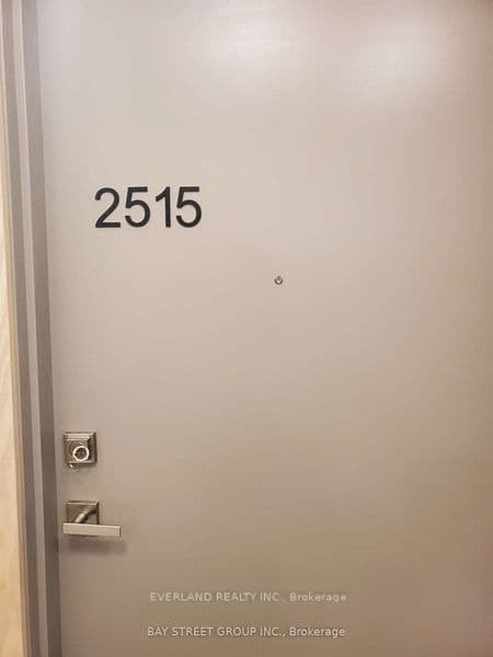 188 Fairview Mall Drive 2515, Toronto C15, ON M2J 0G4