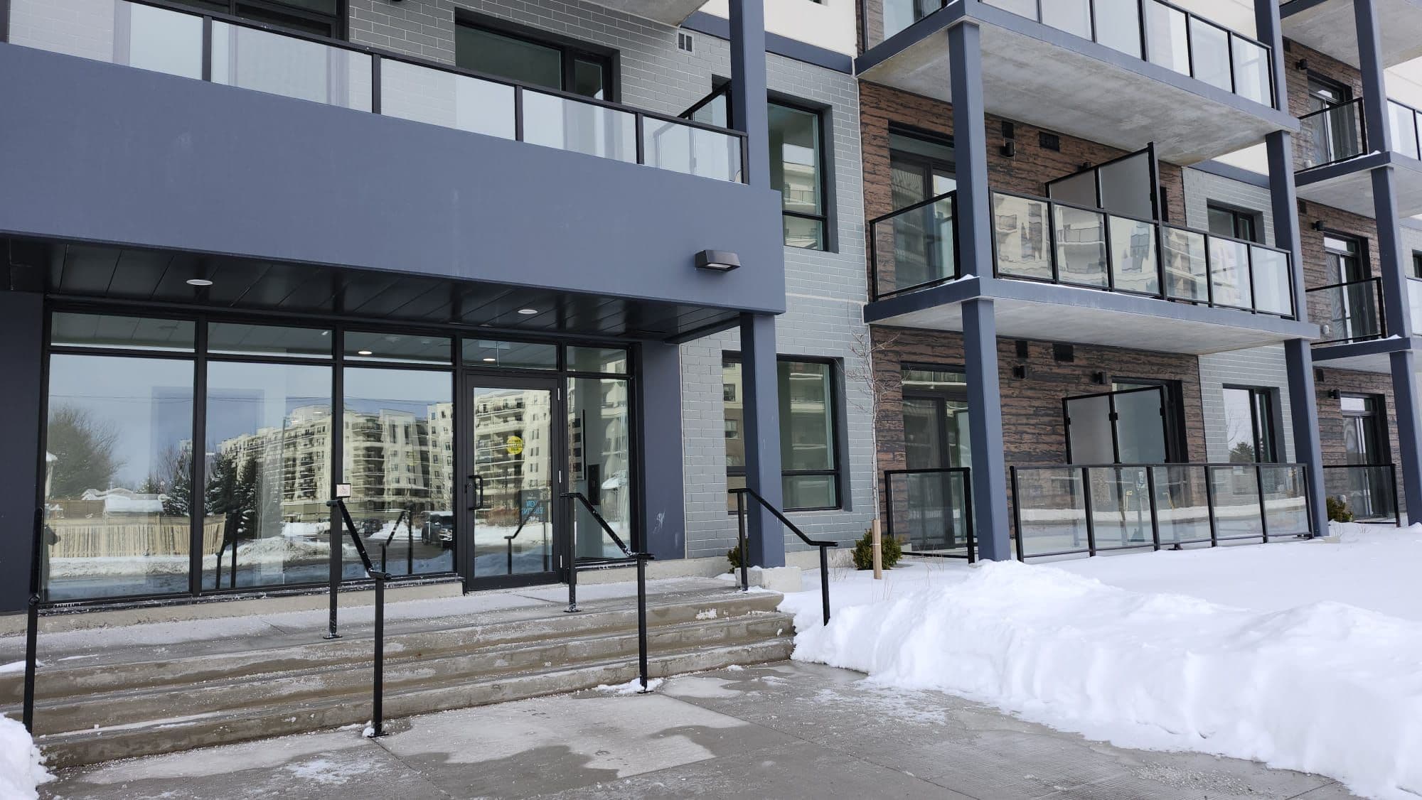 181 Elmira Road S 302B, Guelph, ON N1K 0E4