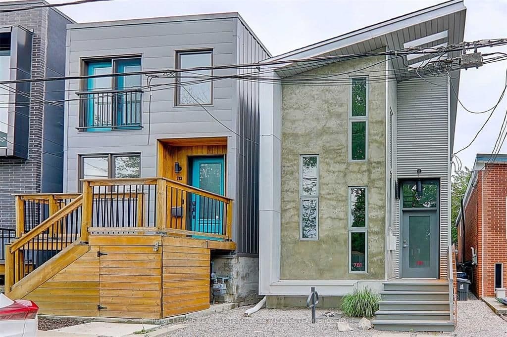 781 Craven Road, Toronto E01, ON M4L 2Z7