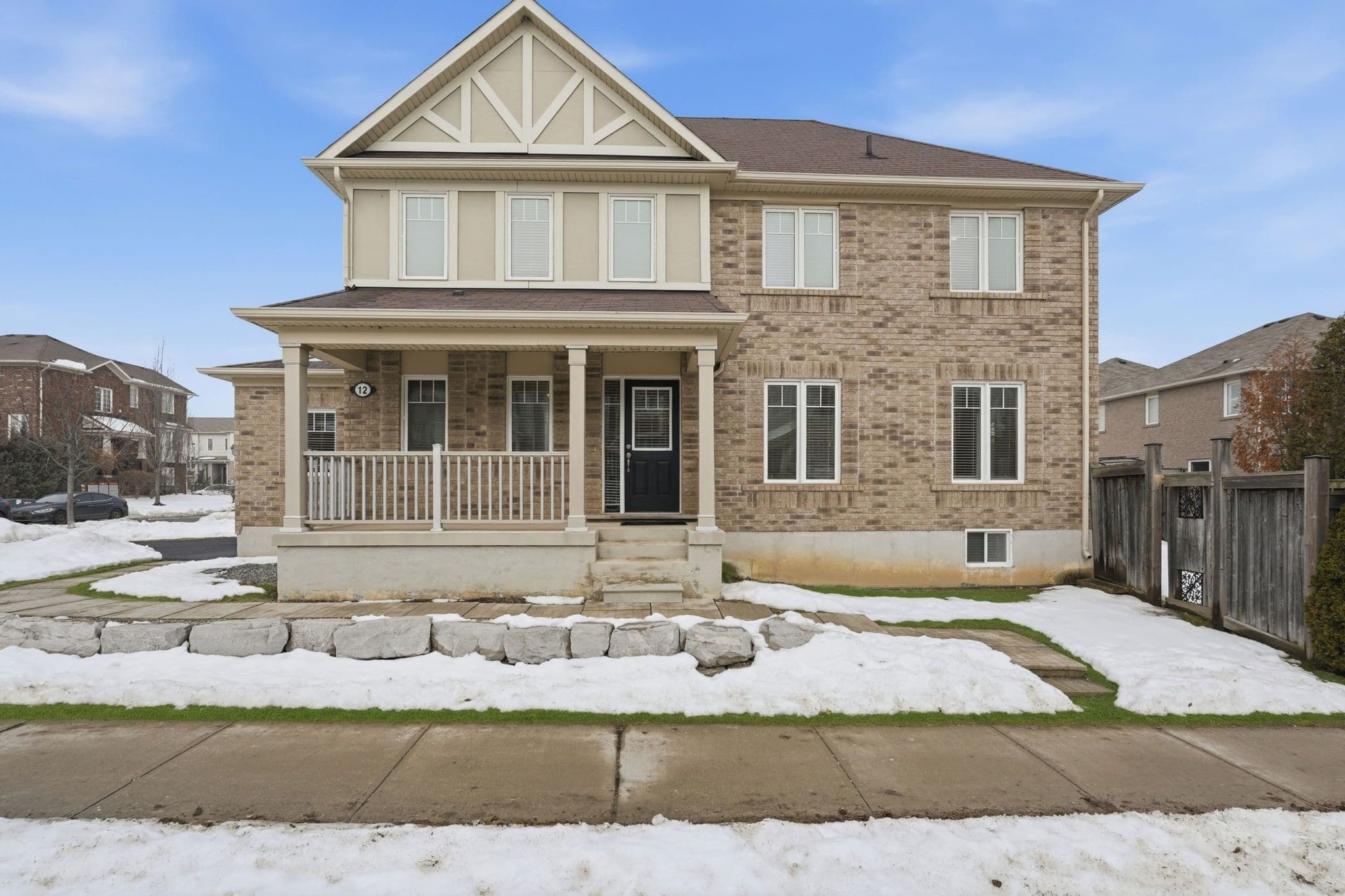 12 EMICK Drive, Hamilton, ON L9K 0C8