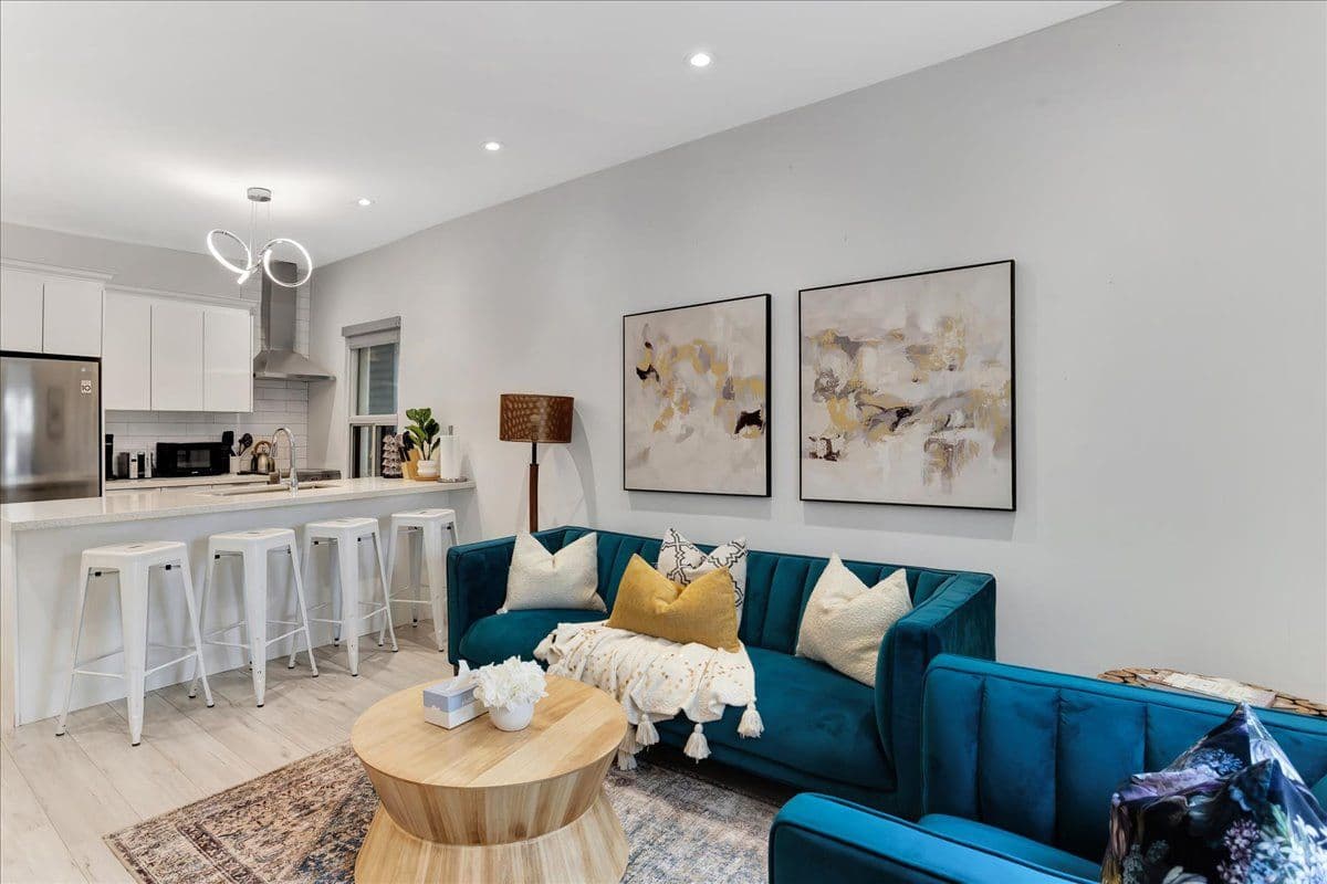 138 Booth Avenue Main Fl, Toronto E01, ON M4M 2M4