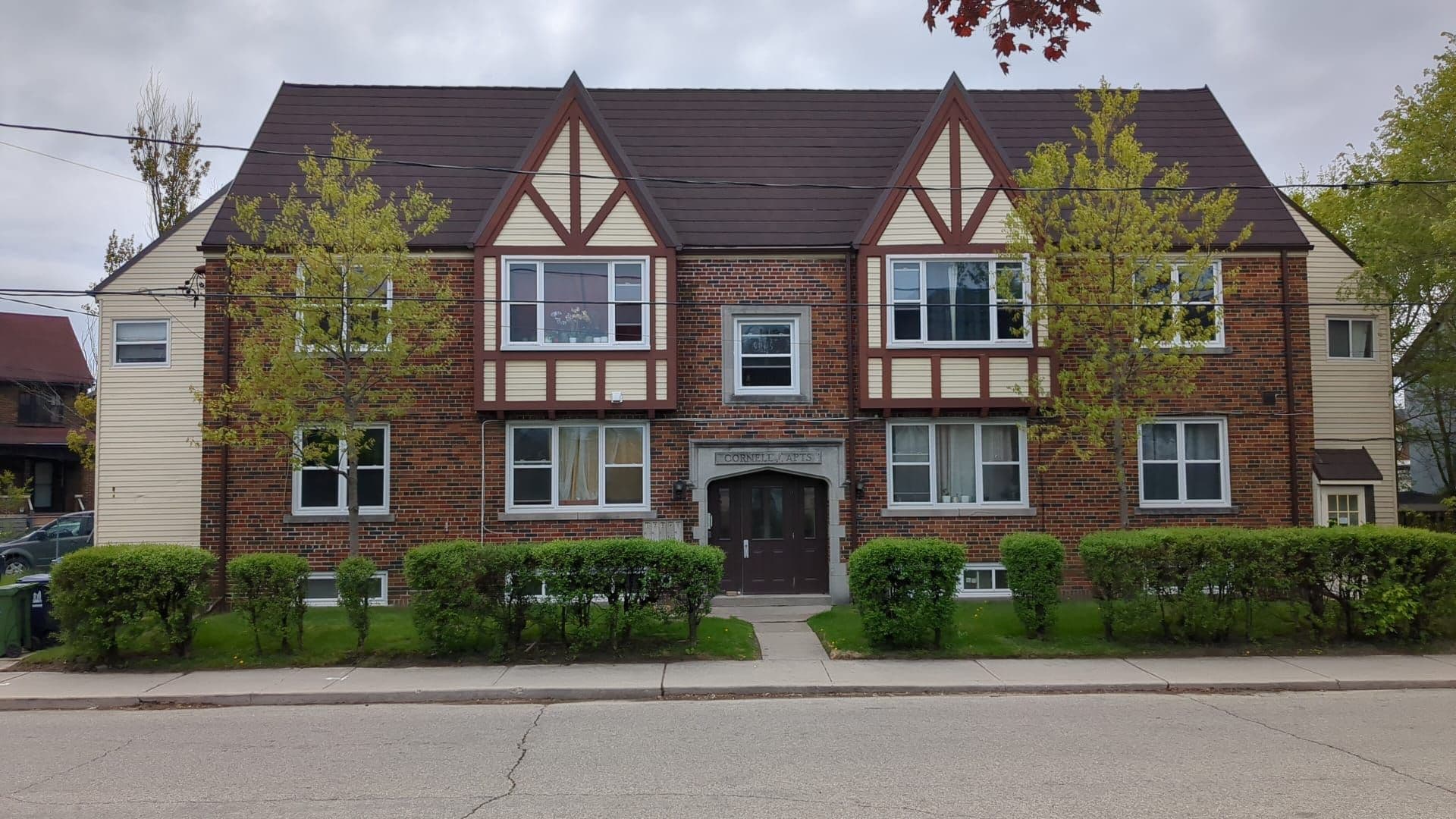 44 Bartonville Avenue W 1, Toronto W04, ON M6M 2B5