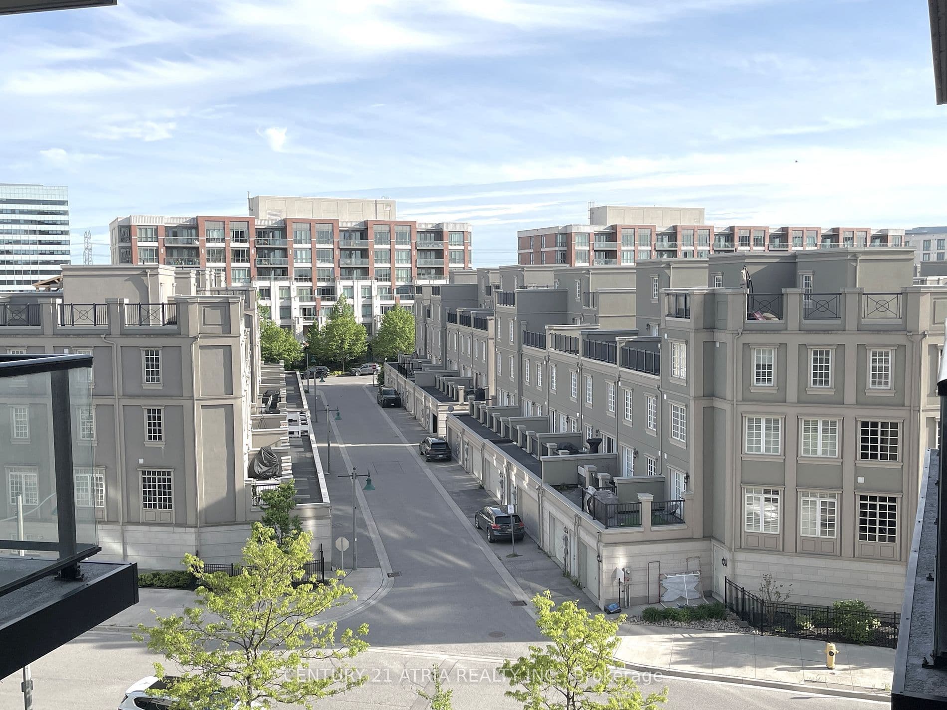 111 Upper Duke Crescent 520, Markham, ON L6G 0C8