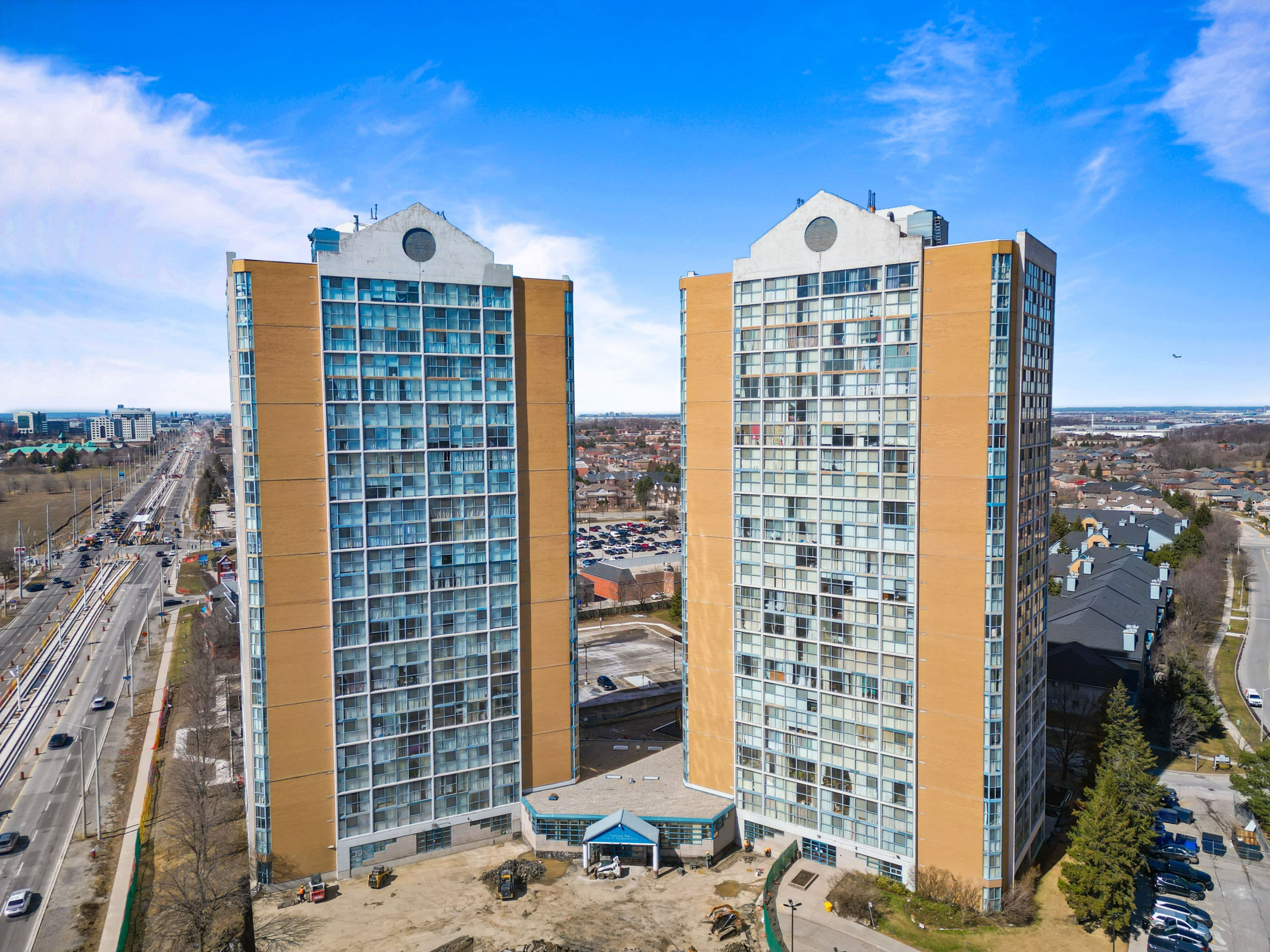 35 Trailwood Drive 1013, Mississauga, ON L4Z 3L6