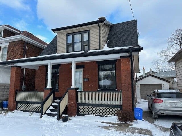 220 Waterloo Street, London East, ON N6B 2N3