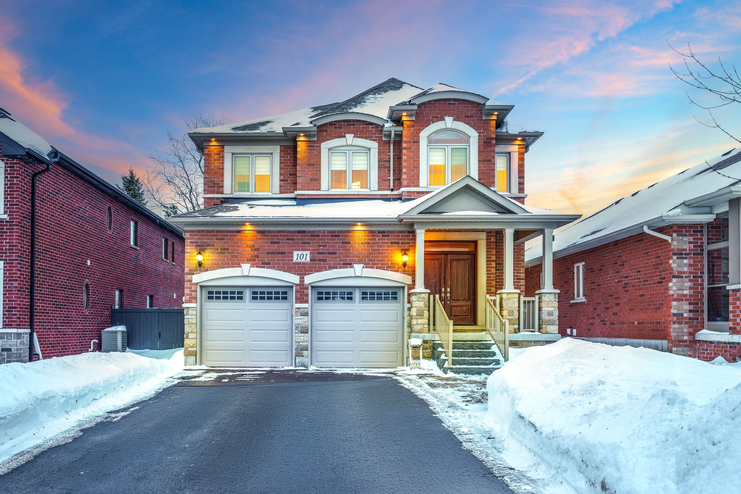 101 Gardiner Drive, Bradford West Gwillimbury, ON L3Z 3G2