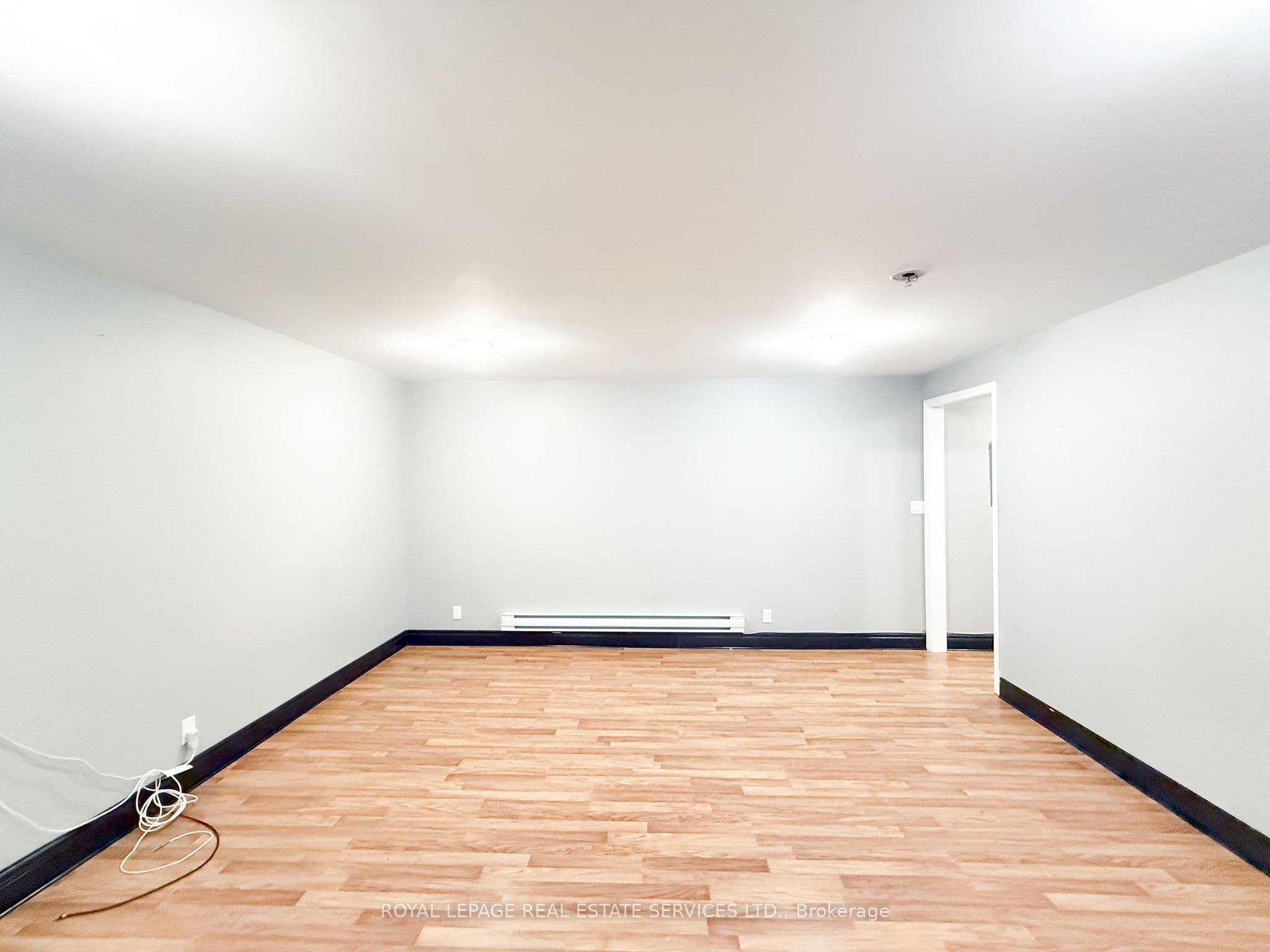 3352 Dundas Street W Lower, Toronto W02, ON M6P 2A4