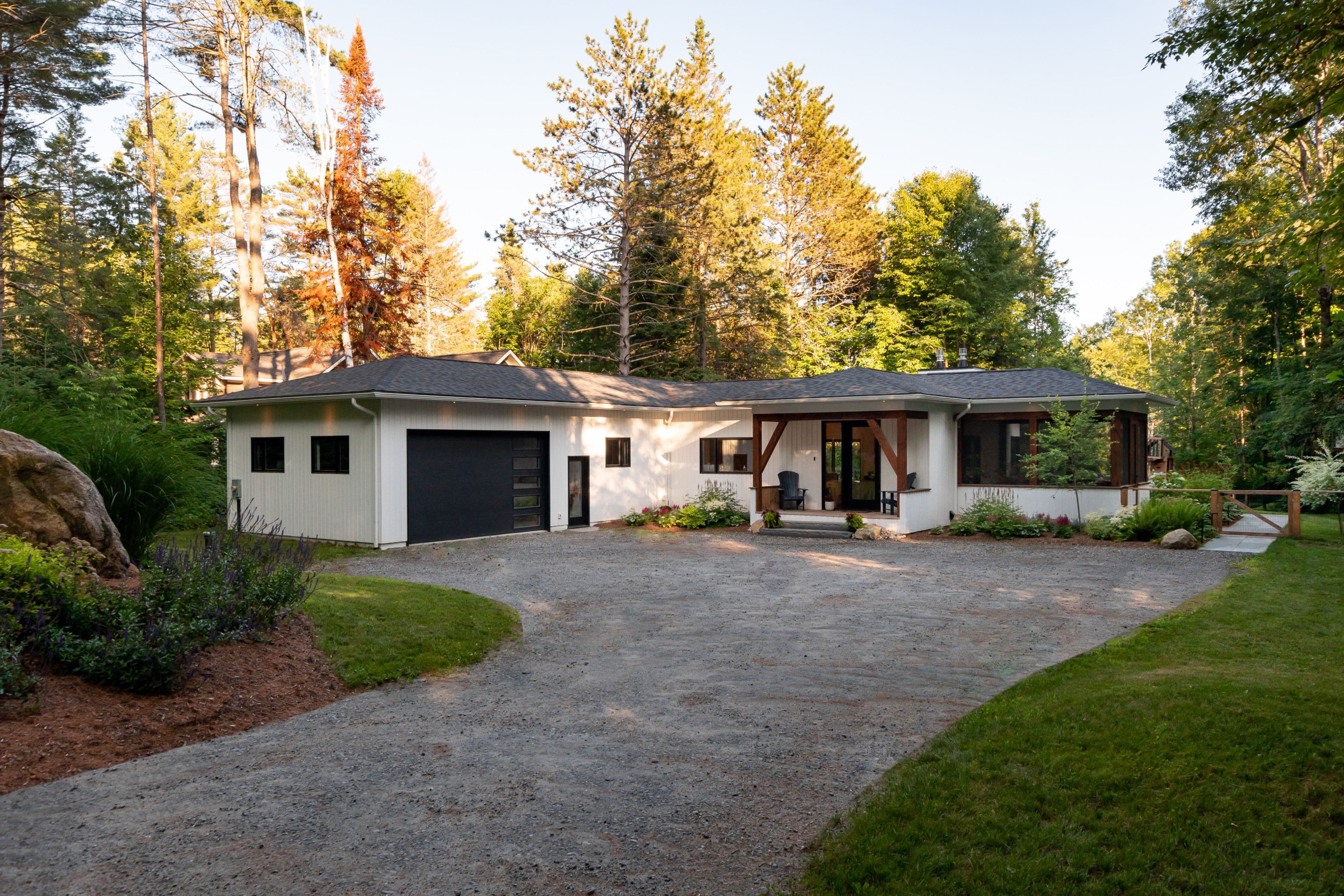 105 Spruce Drive, Huntsville, ON P0B 1L0