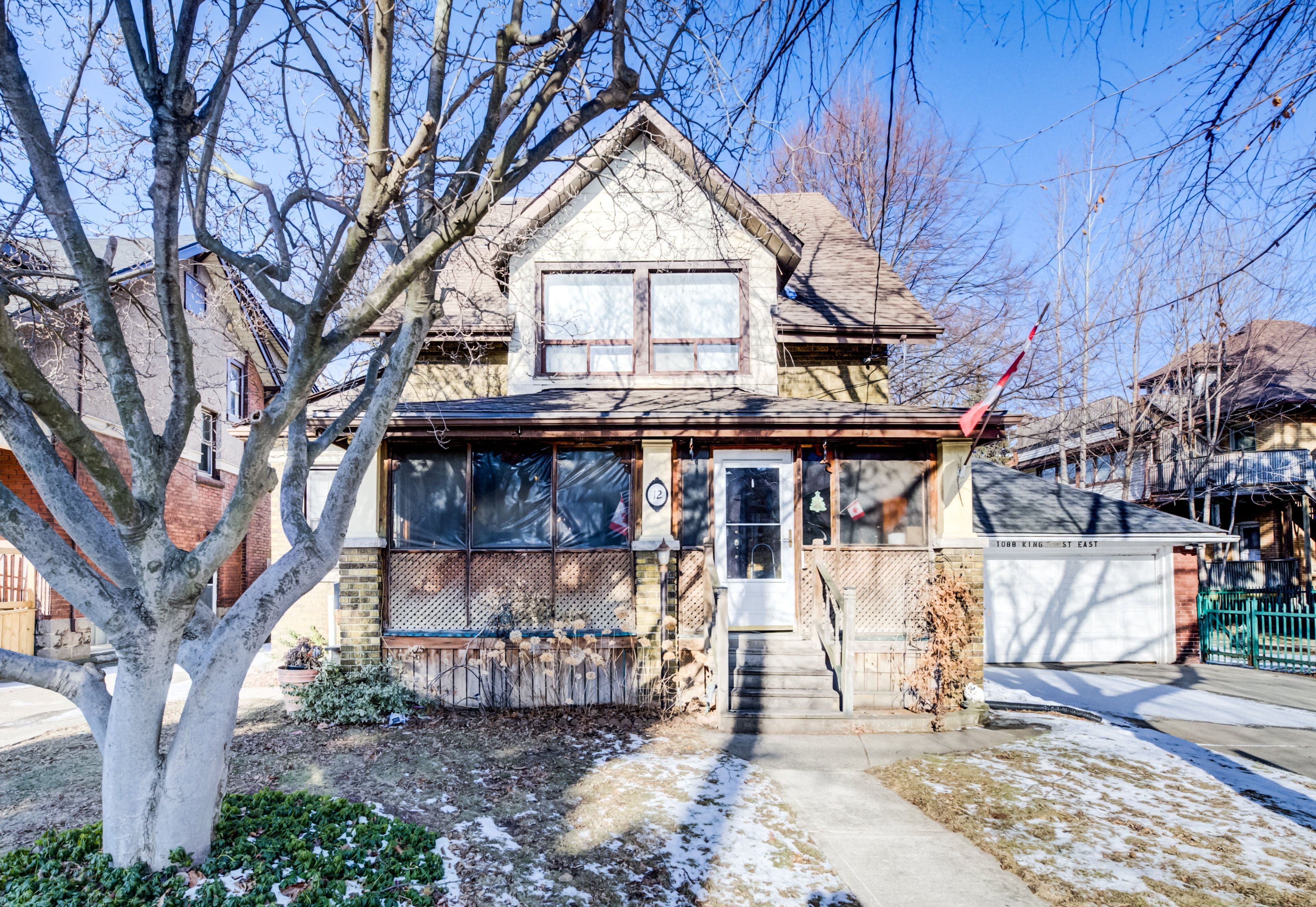 12 Leinster Avenue S, Hamilton, ON L8M 3A1