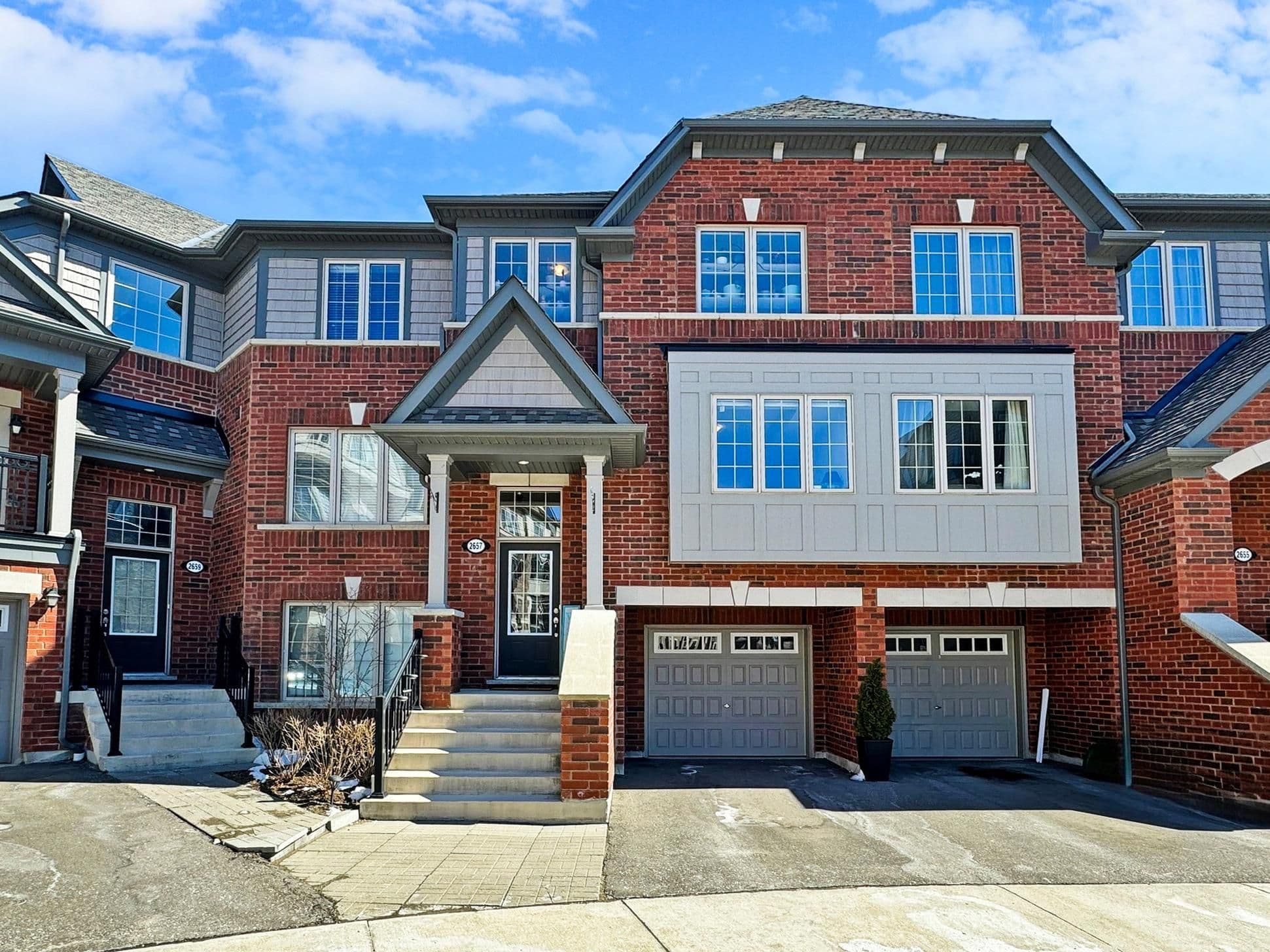 2657 Deputy Minister Path 29, Oshawa, ON L1L 0M7