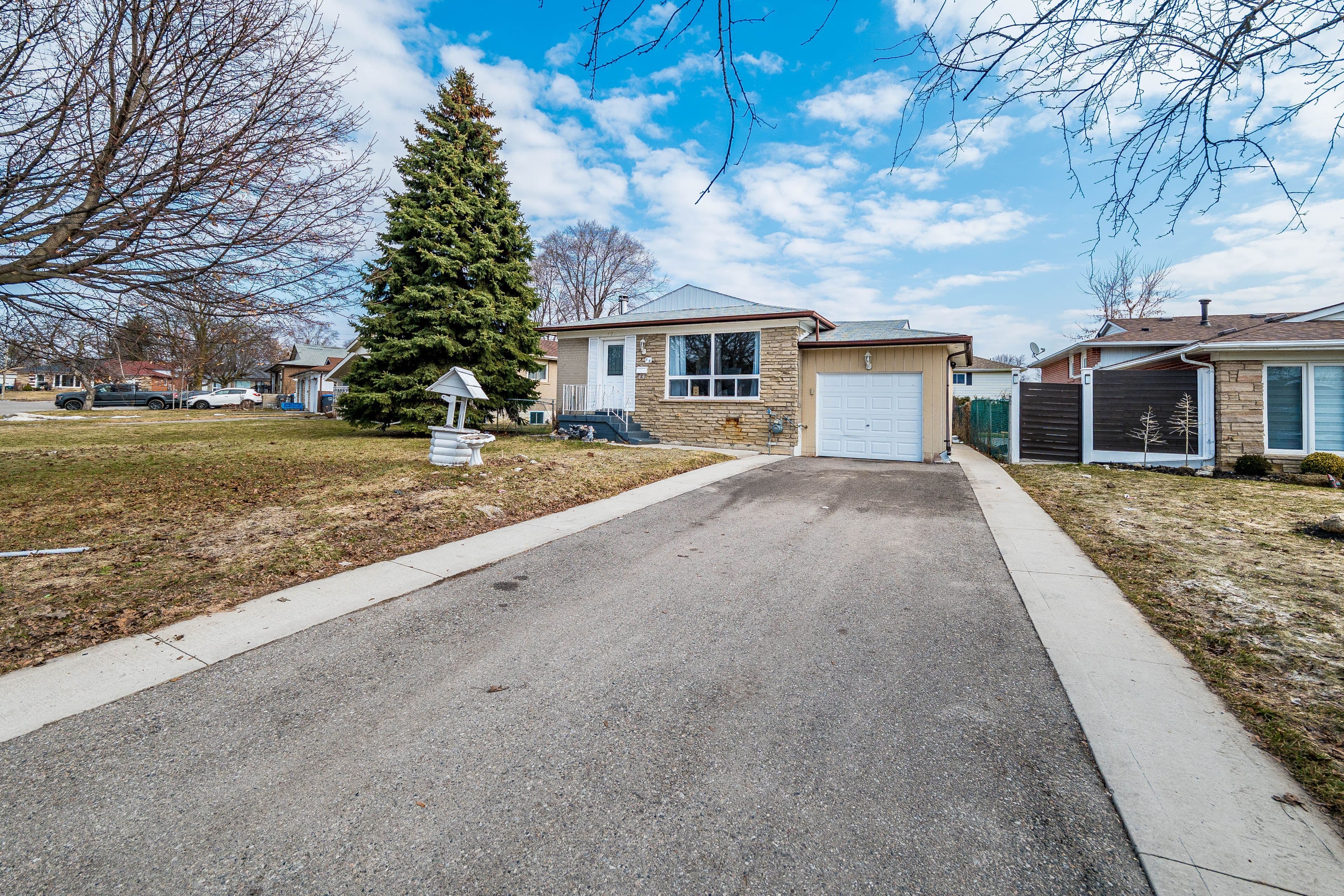 18 Northwood Drive, Brampton, ON L6X 2L2