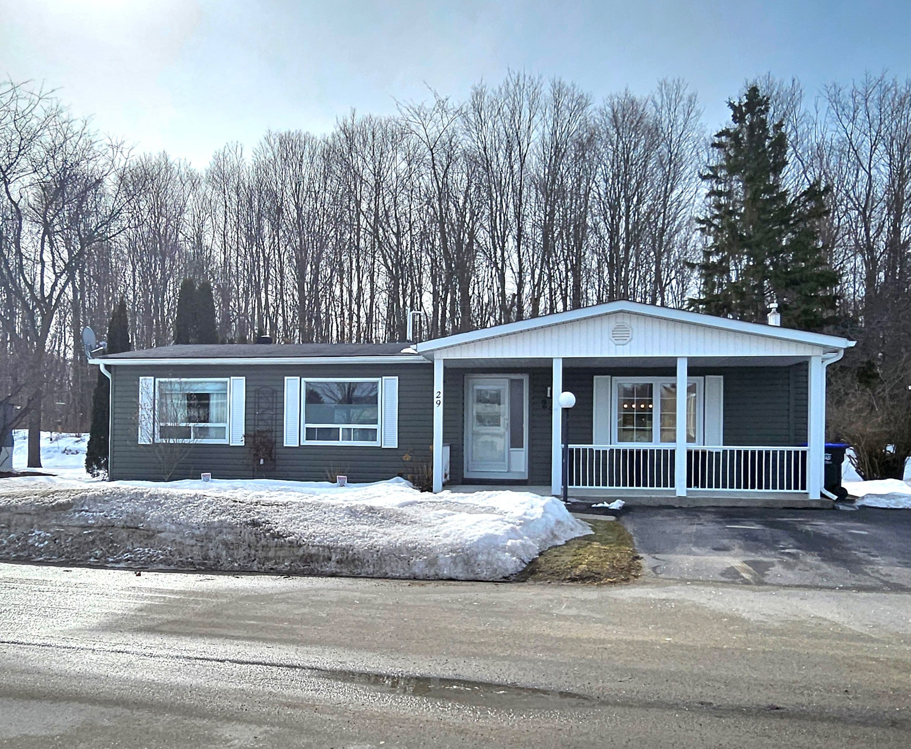 29 Corner Brook Trail, Innisfil, ON L9S 1P2