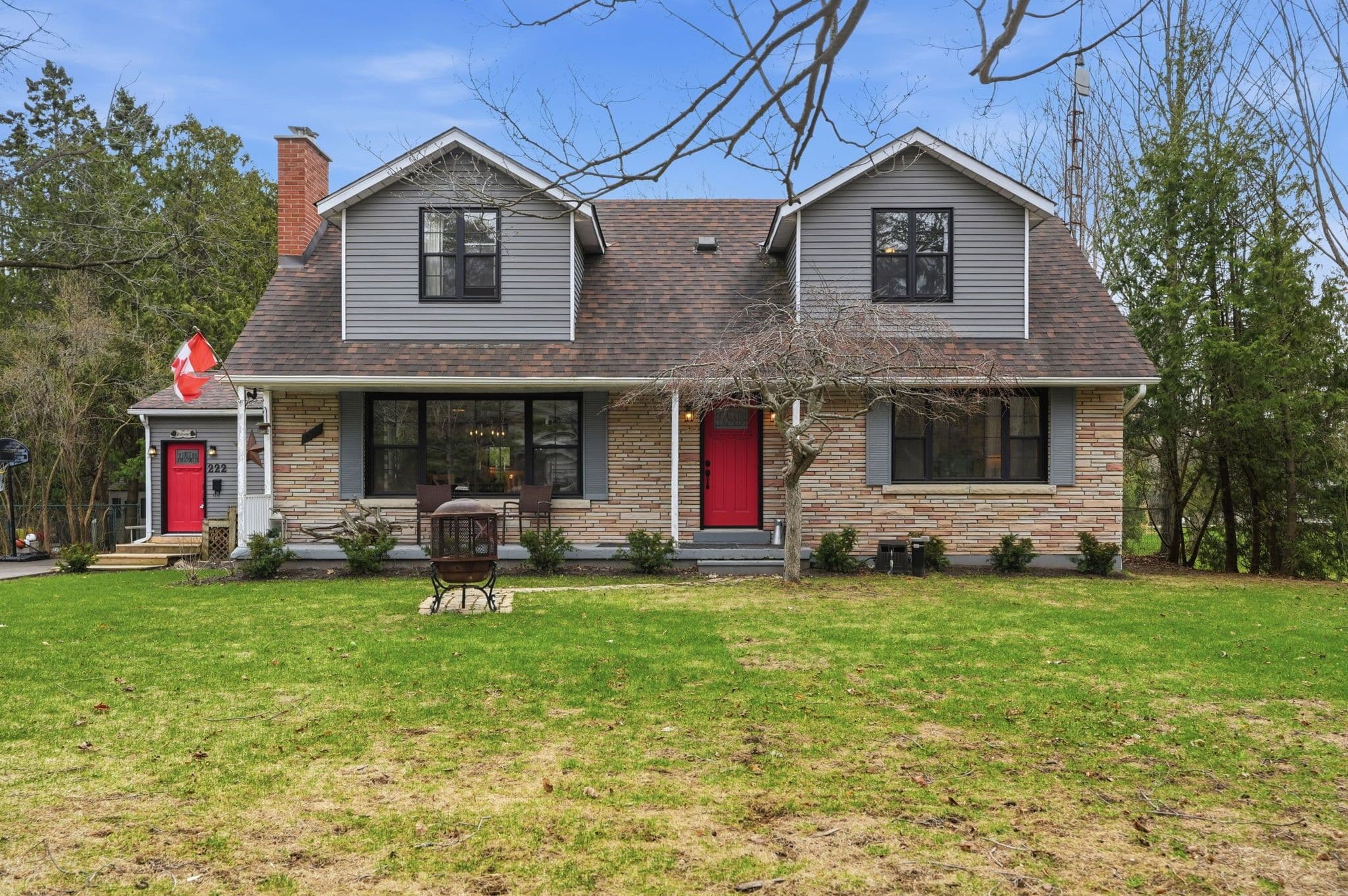 222 Concession 11 N/A E, Hamilton, ON L8B 1H8