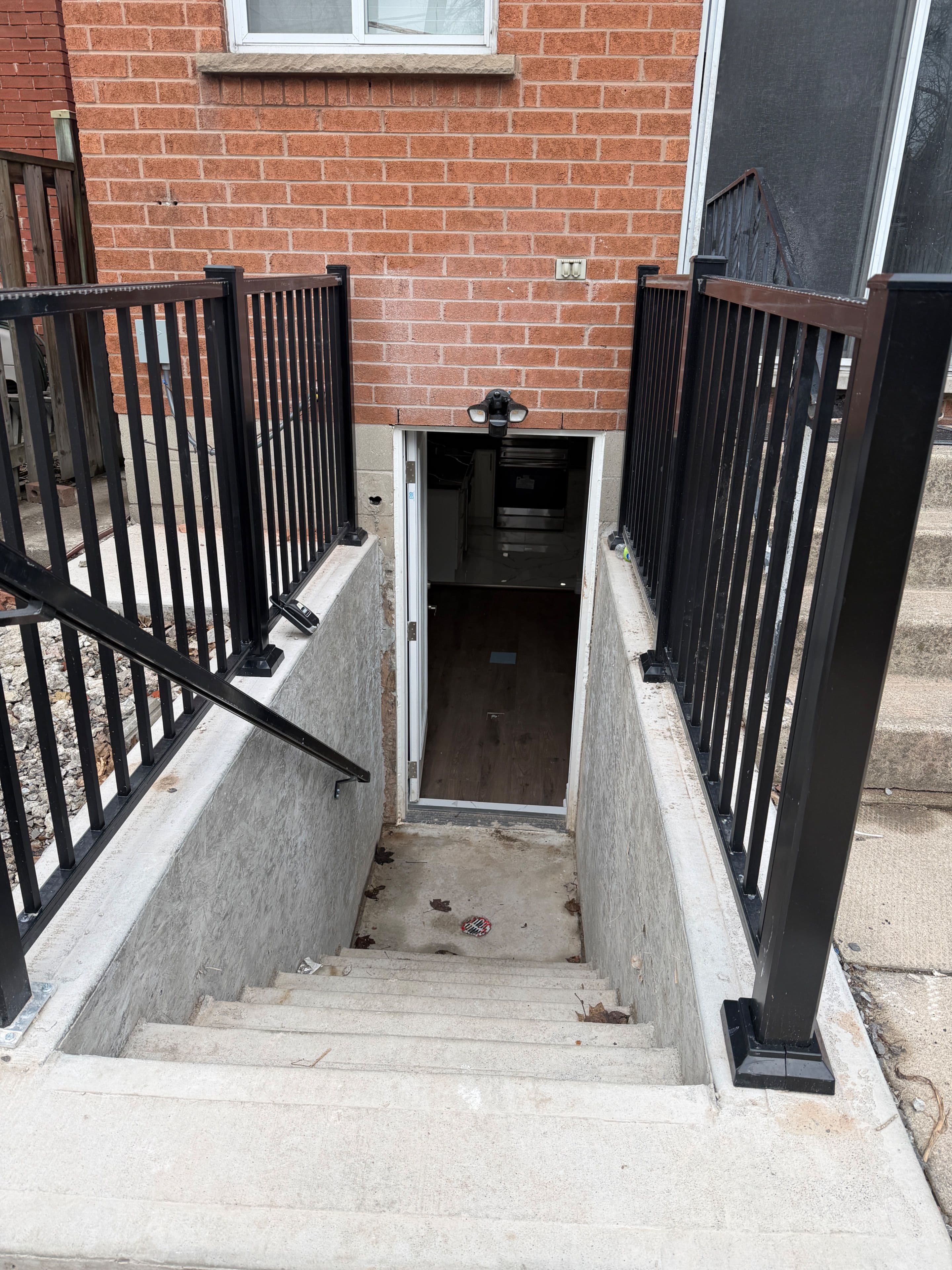 276 BELMORAL Avenue N LOWER, Hamilton, ON L8L 7S4