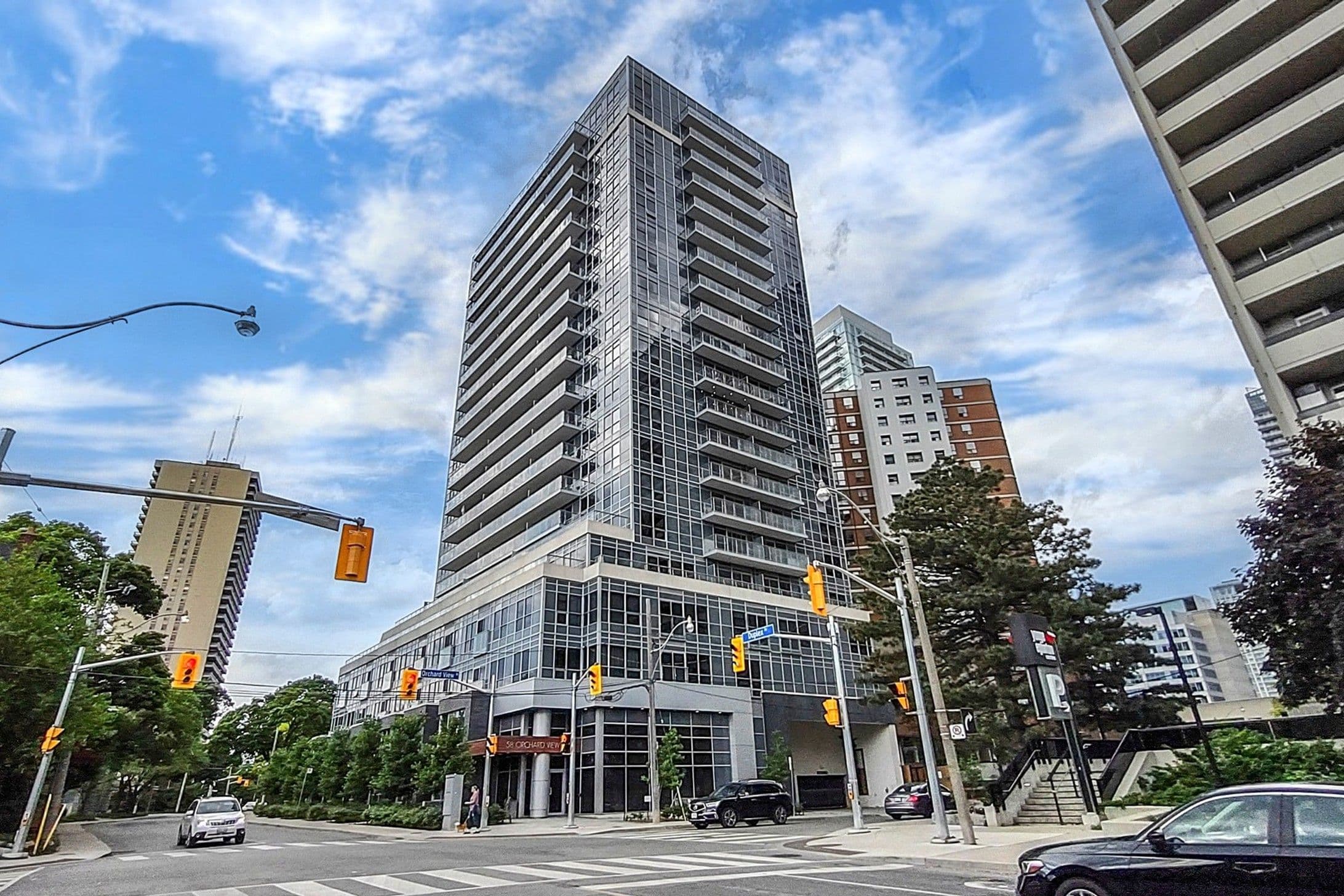 58 Orchard View Boulevard 505, Toronto C03, ON M4R 1B9
