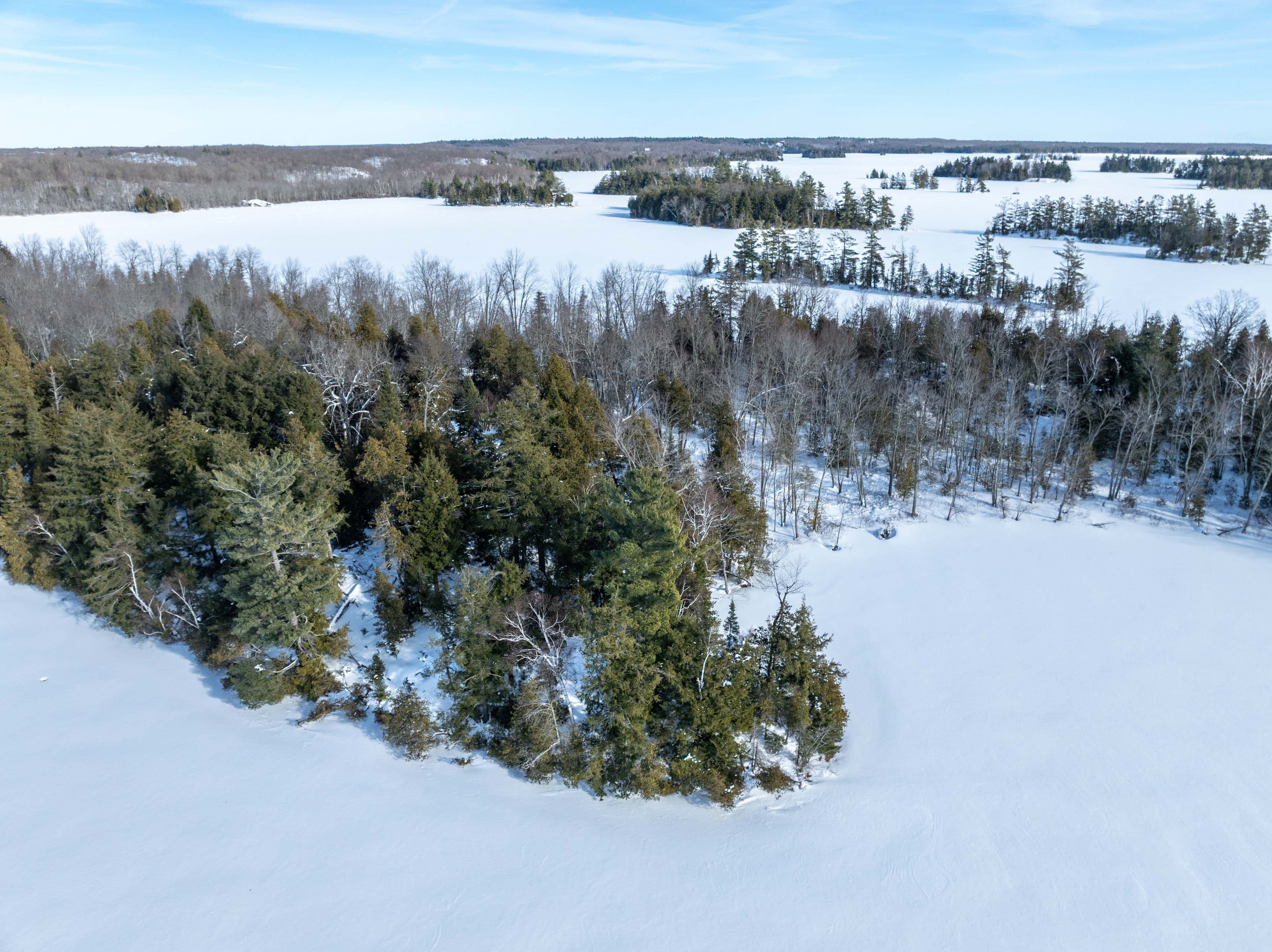 PT Island B Gracey's Island, Frontenac, ON K0H 2P0