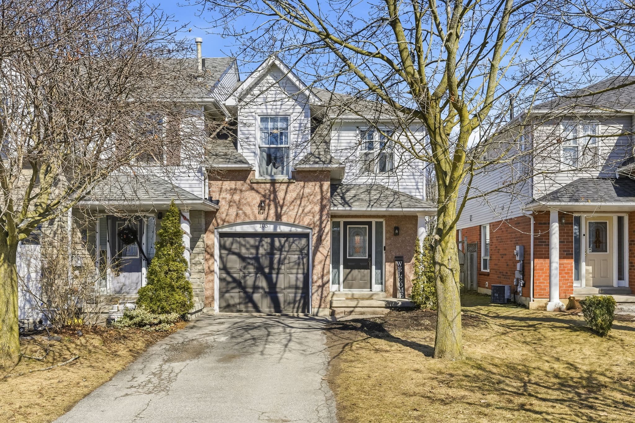 105 Brownstone Crescent, Clarington, ON L1E 2Y2