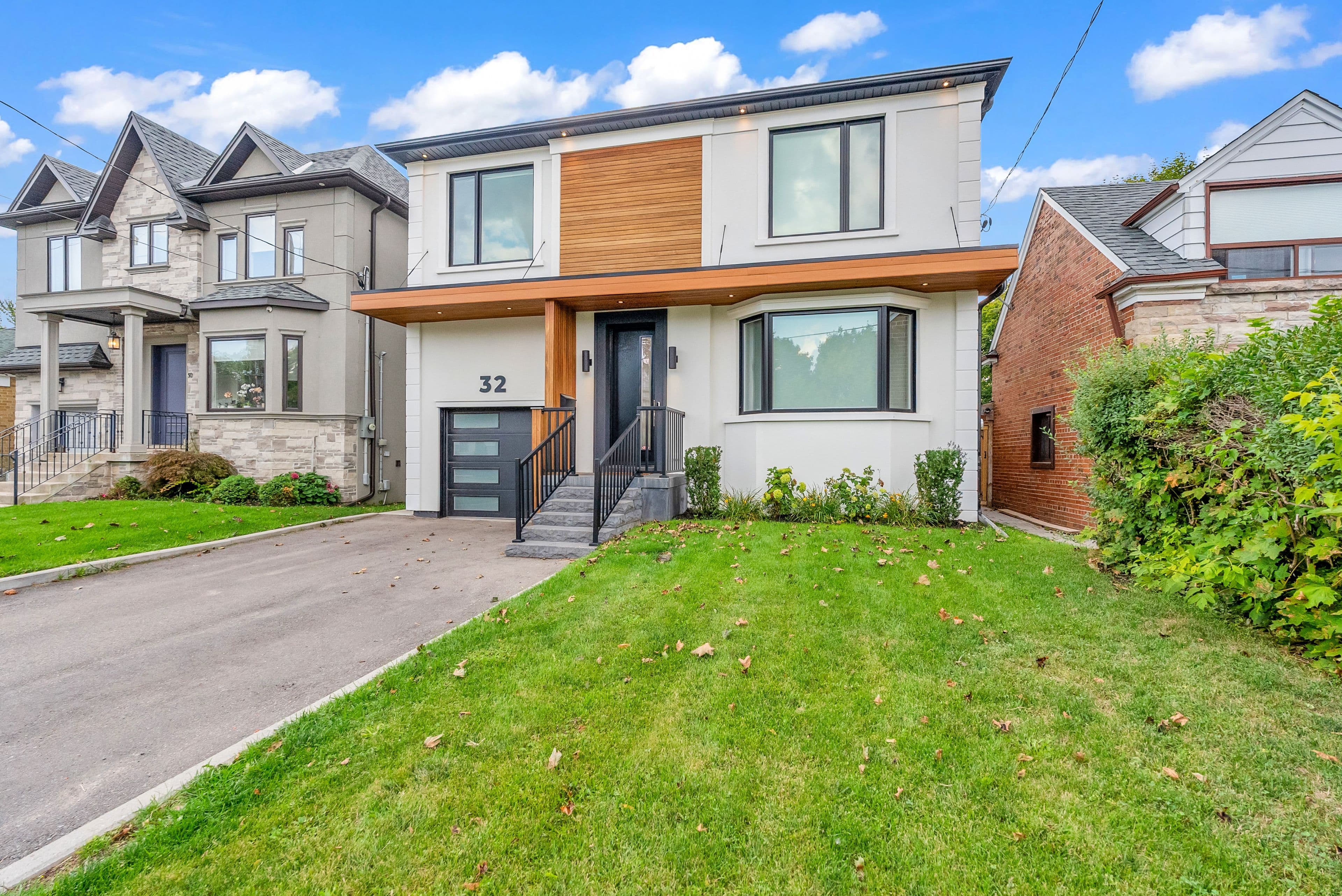 32 Almont Road, Toronto C06, ON M3H 3E3