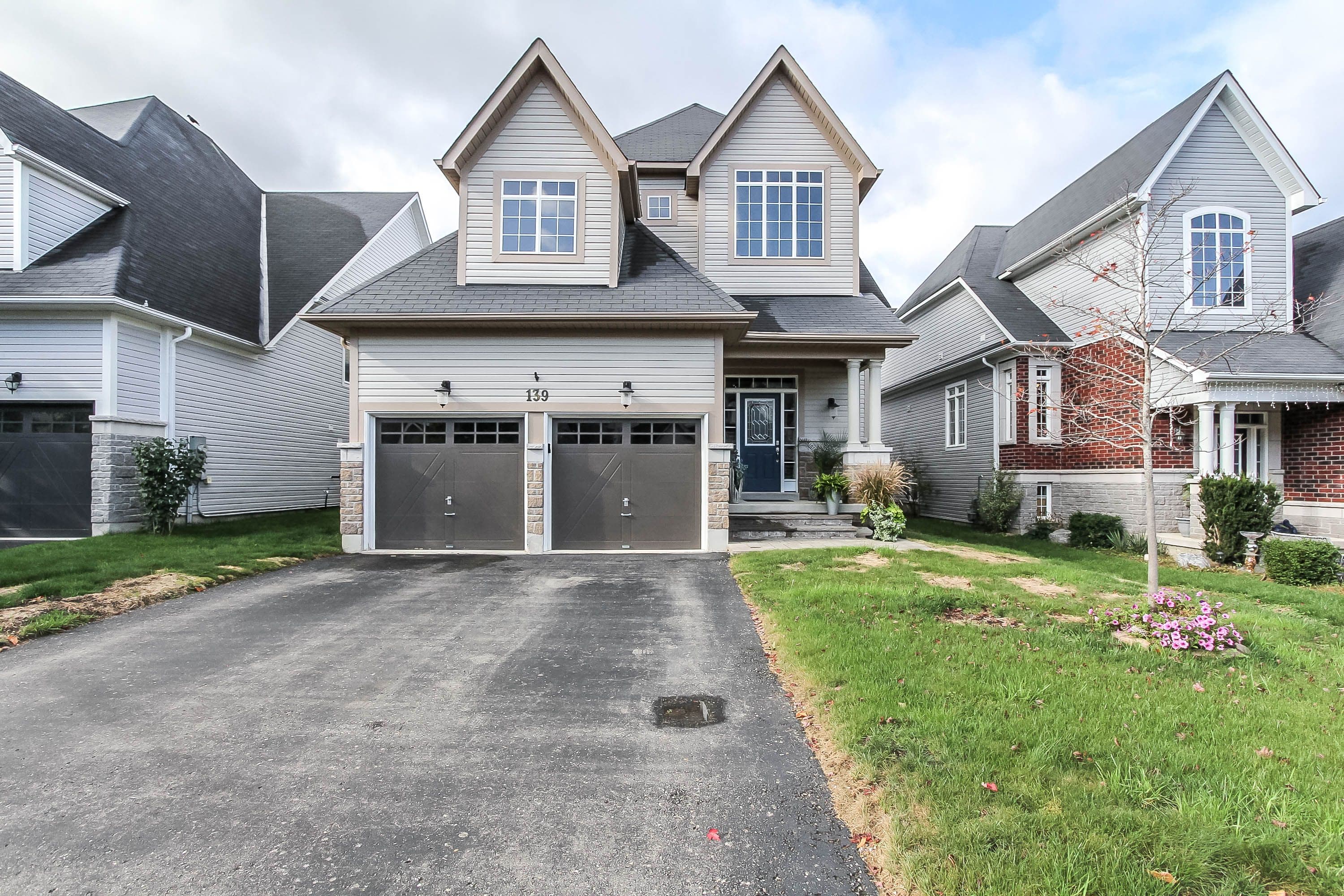 139 White Sands Way Upper, Wasaga Beach, ON L9Z 0E3