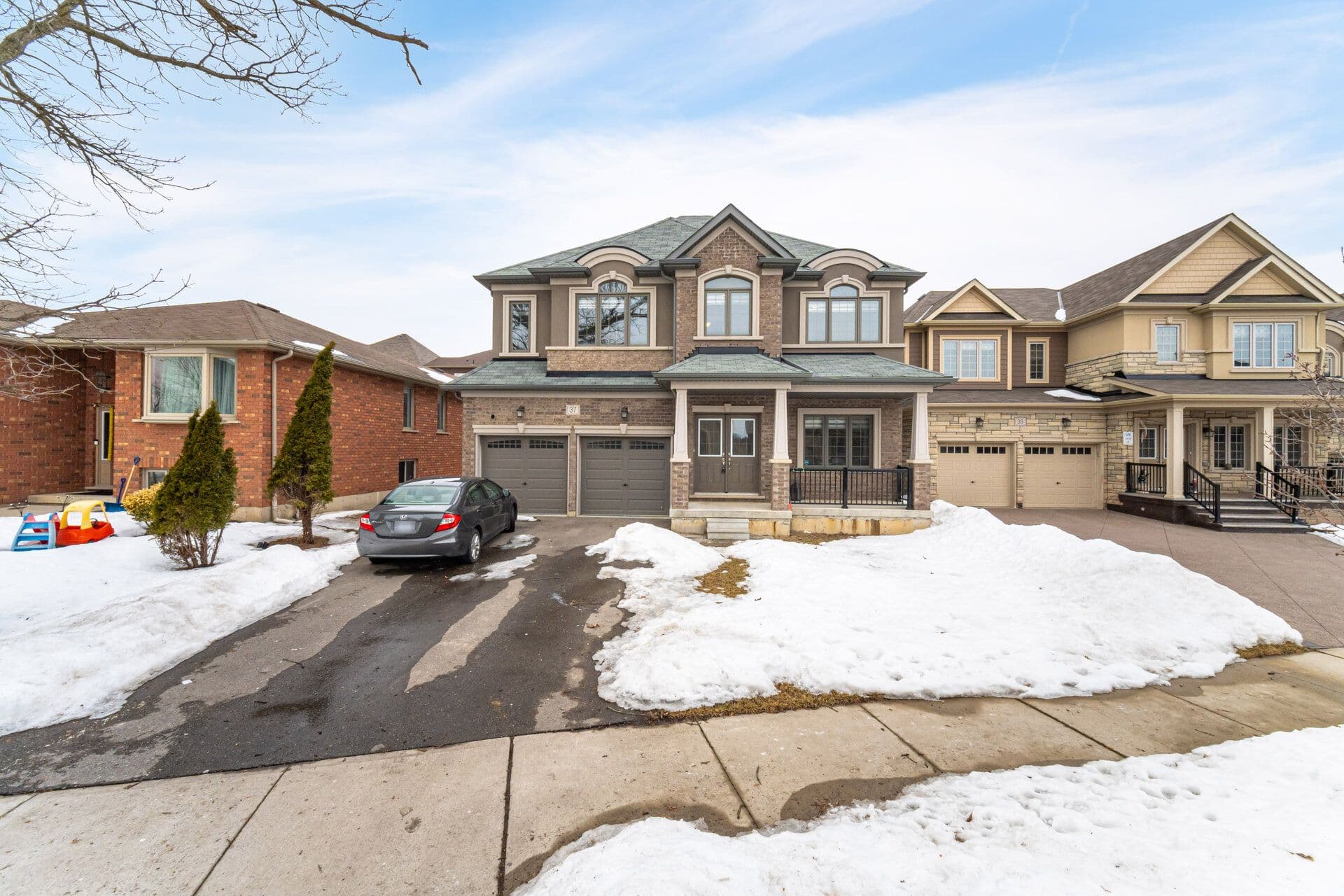 37 Pace Avenue, Brantford, ON N3S 0J2