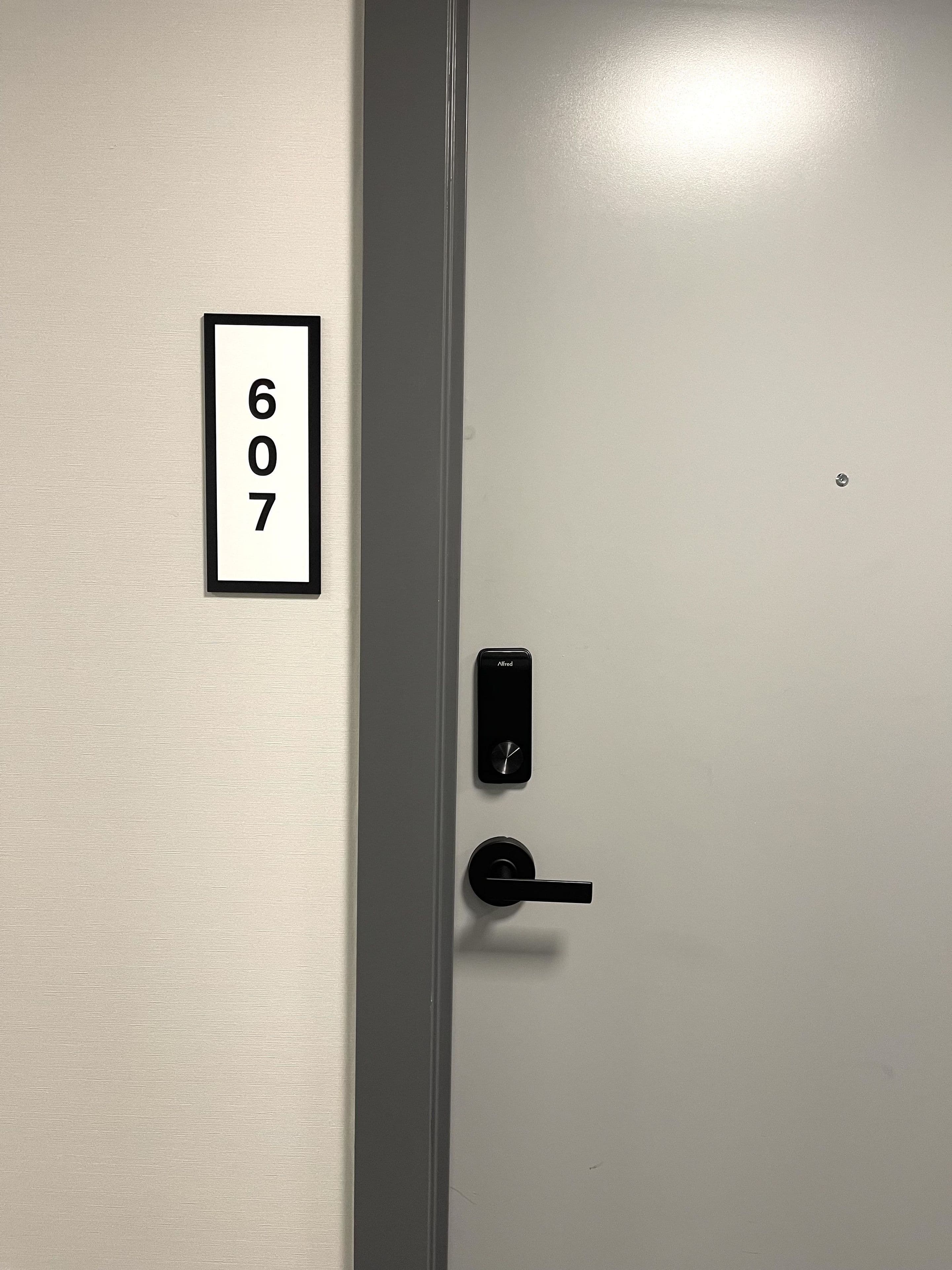 758 Dovercourt Road 607, Toronto W02, ON M6H 2X2