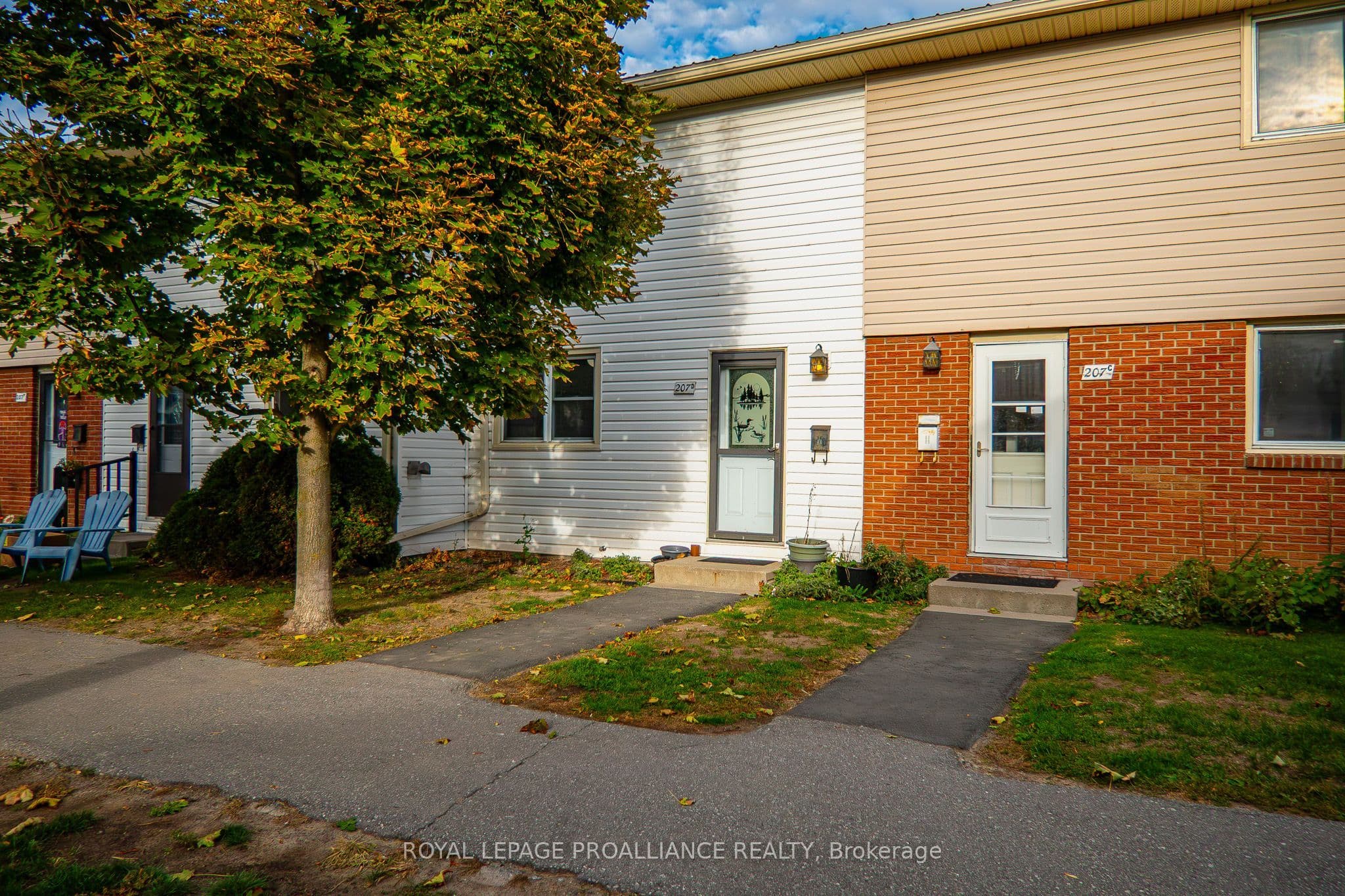 207D North Park Street, Belleville, ON K8P 4T9