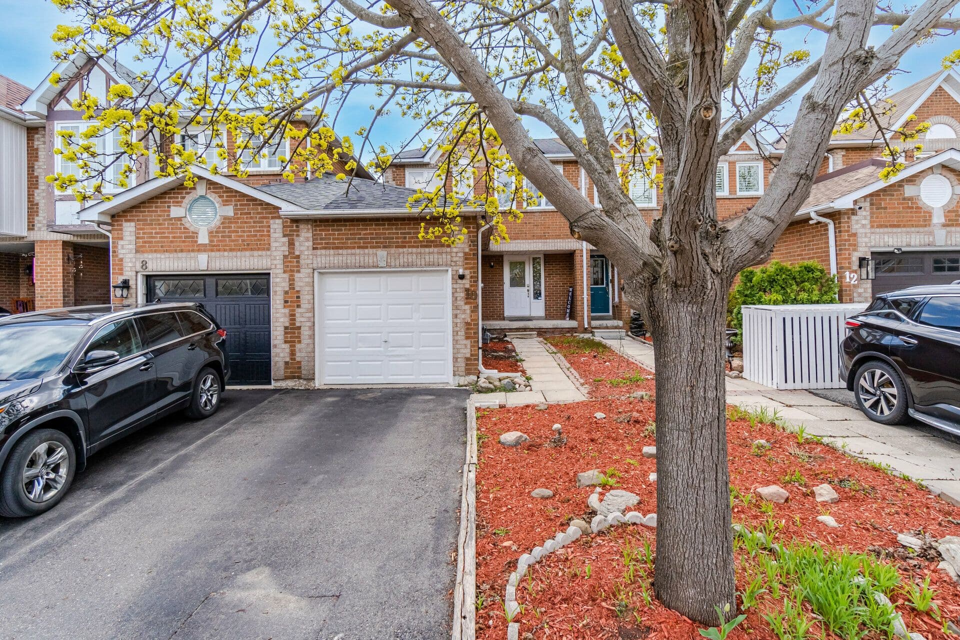 10 Mullis Crescent, Brampton, ON L6Y 4T3