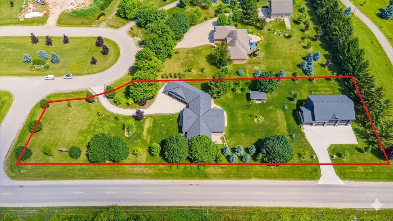 100 Harris Crescent, Southgate, ON N0G 2L0