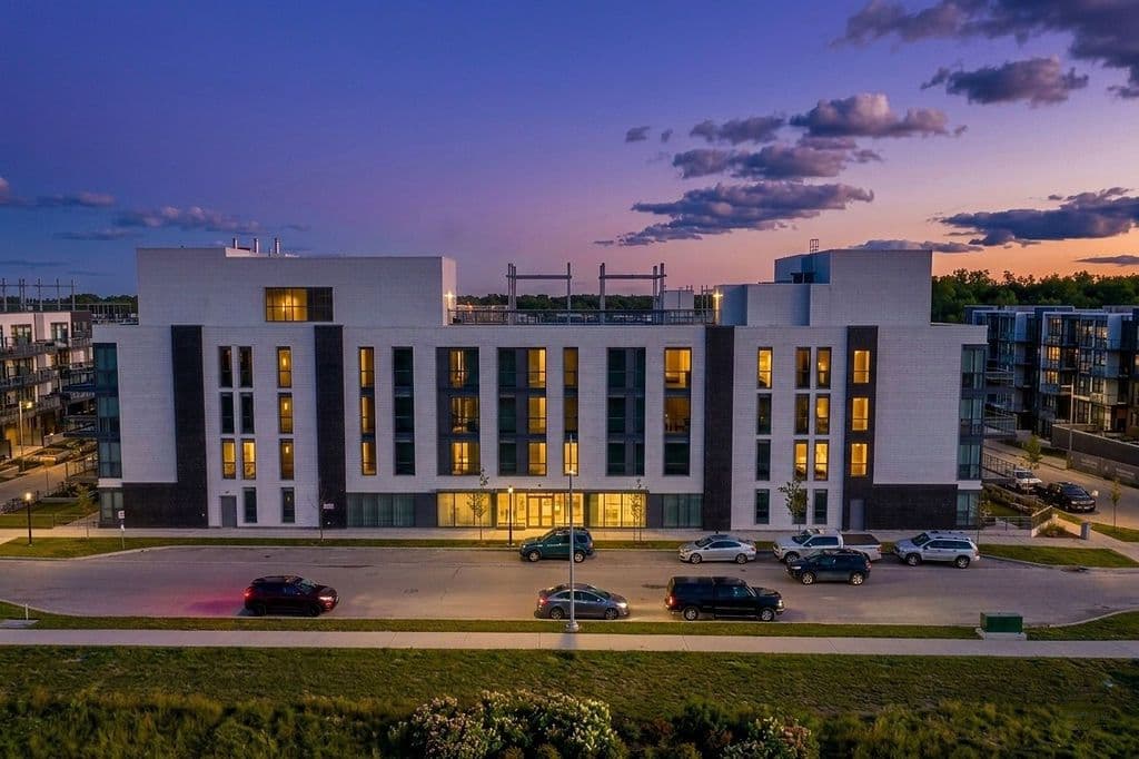 333 Sea Ray Avenue, Innisfil, ON L9S 0M3