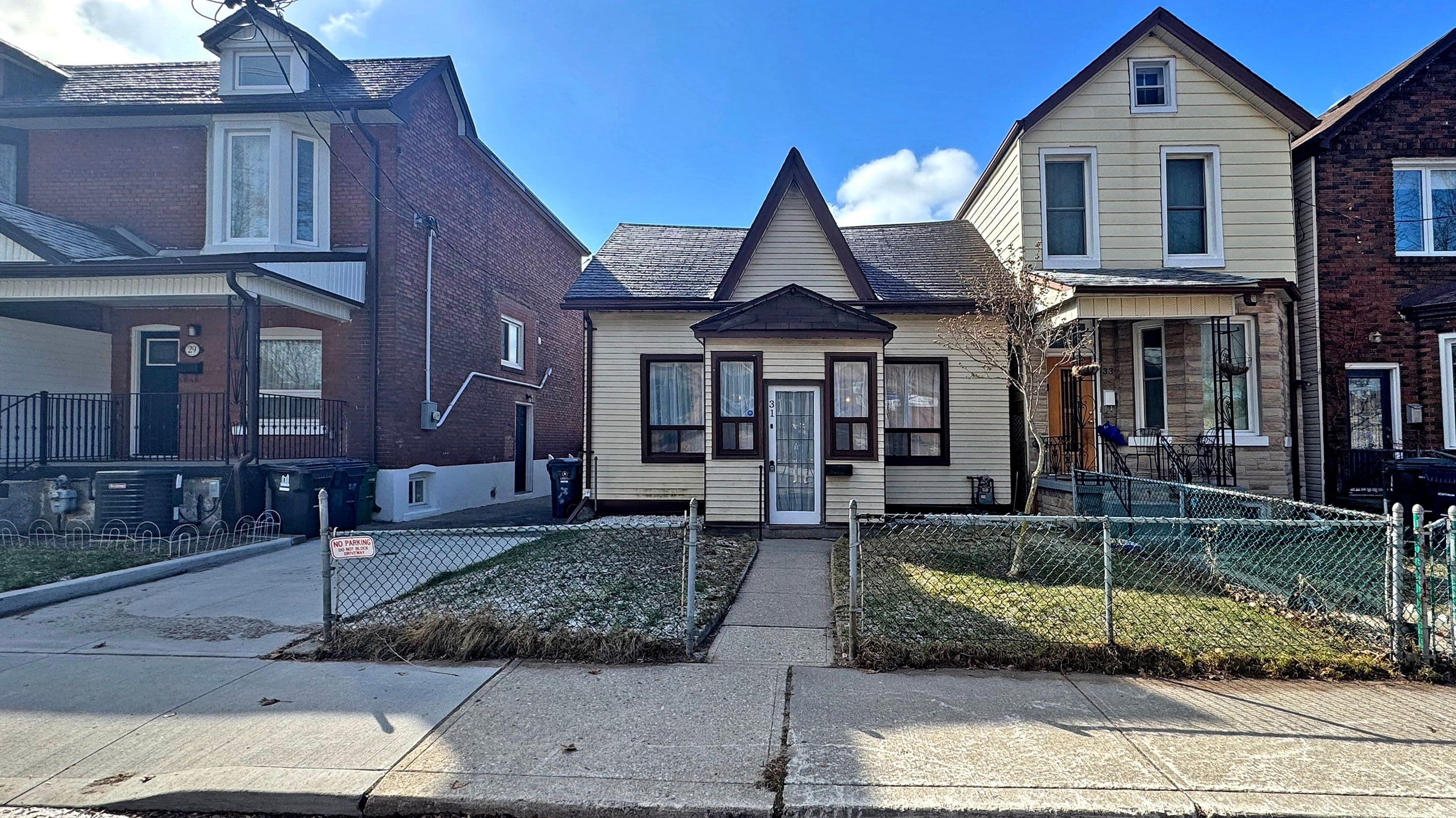 31 Shirley Street, Toronto C01, ON M6K 1S8