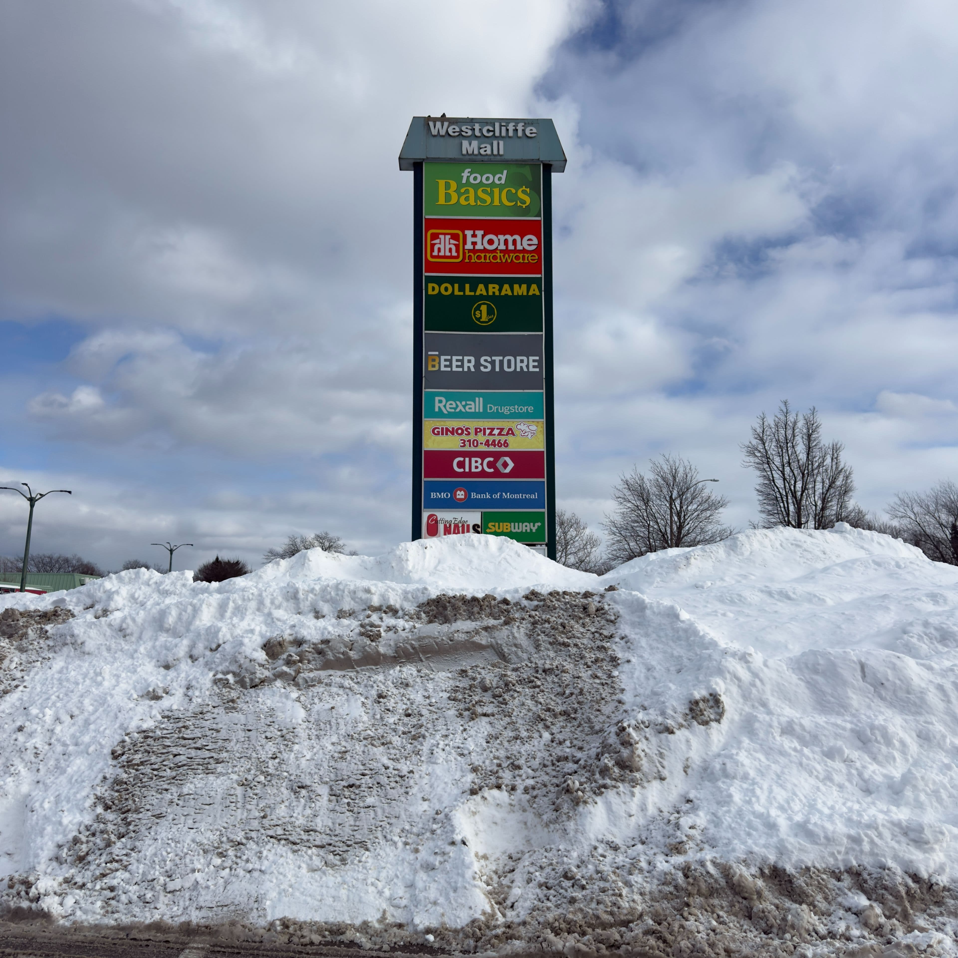 640 Mohawk Road W 20, Hamilton, ON L9C 1X6