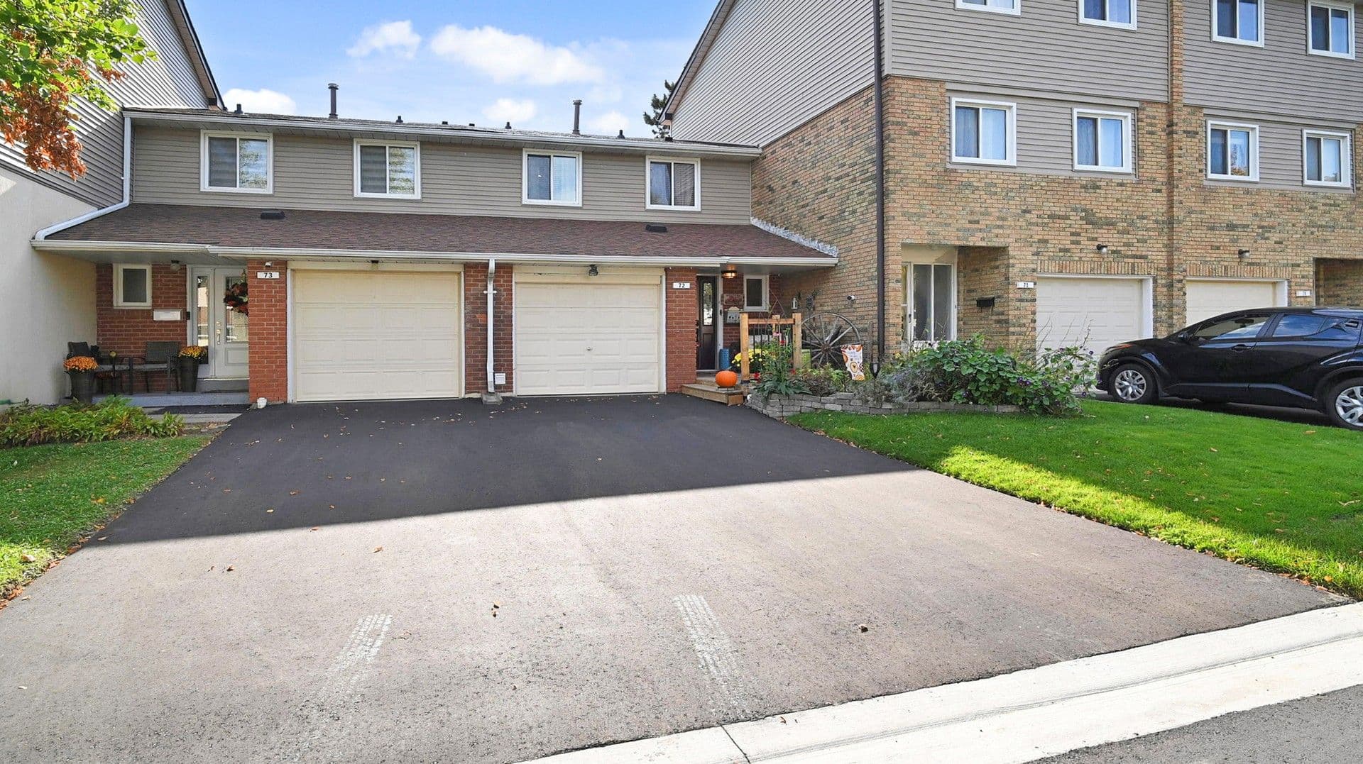 72 Carisbrooke Court, Brampton, ON L6S 3K1