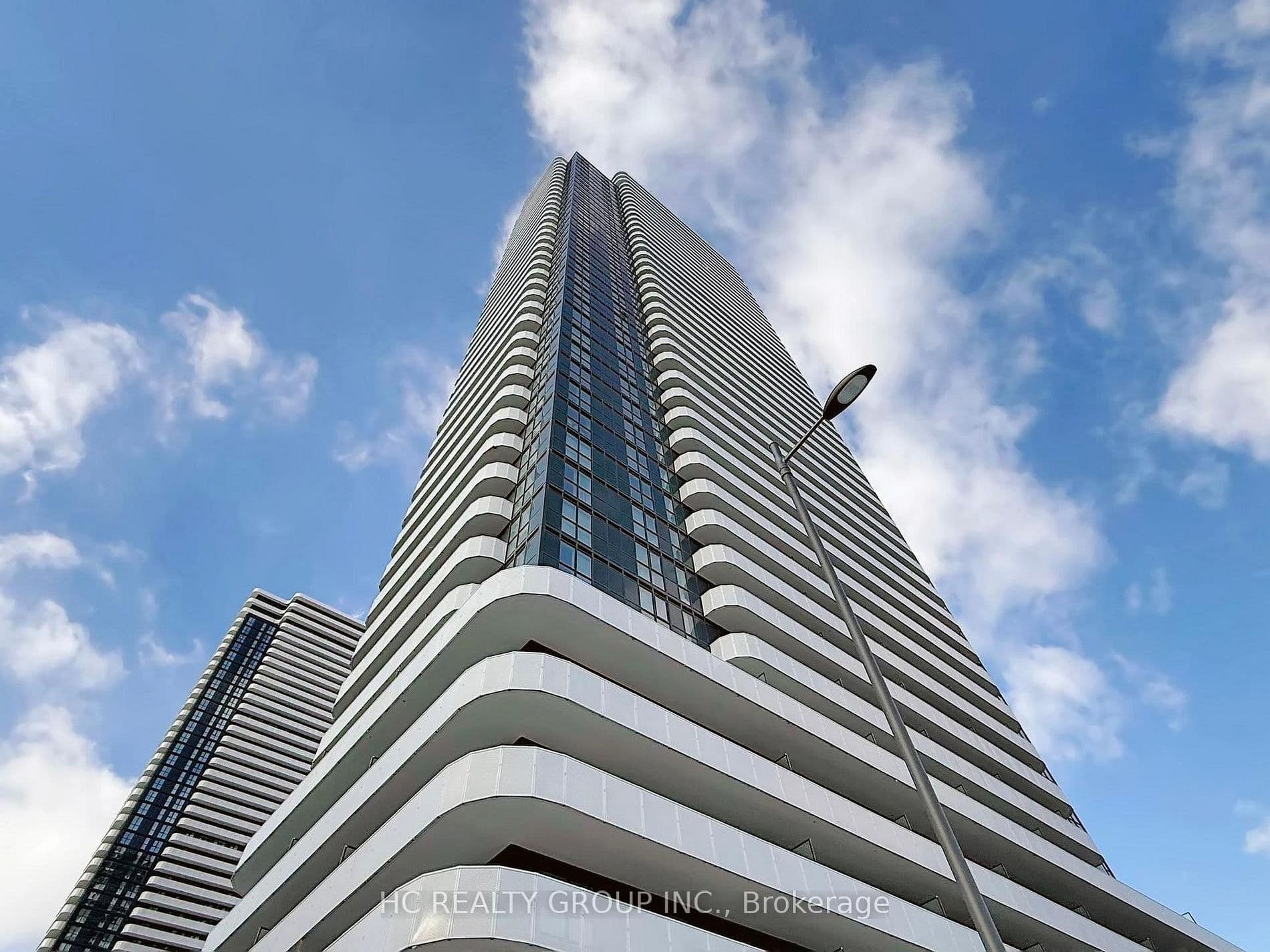 8 Interchange Way 6001, Vaughan, ON L4K 0R2