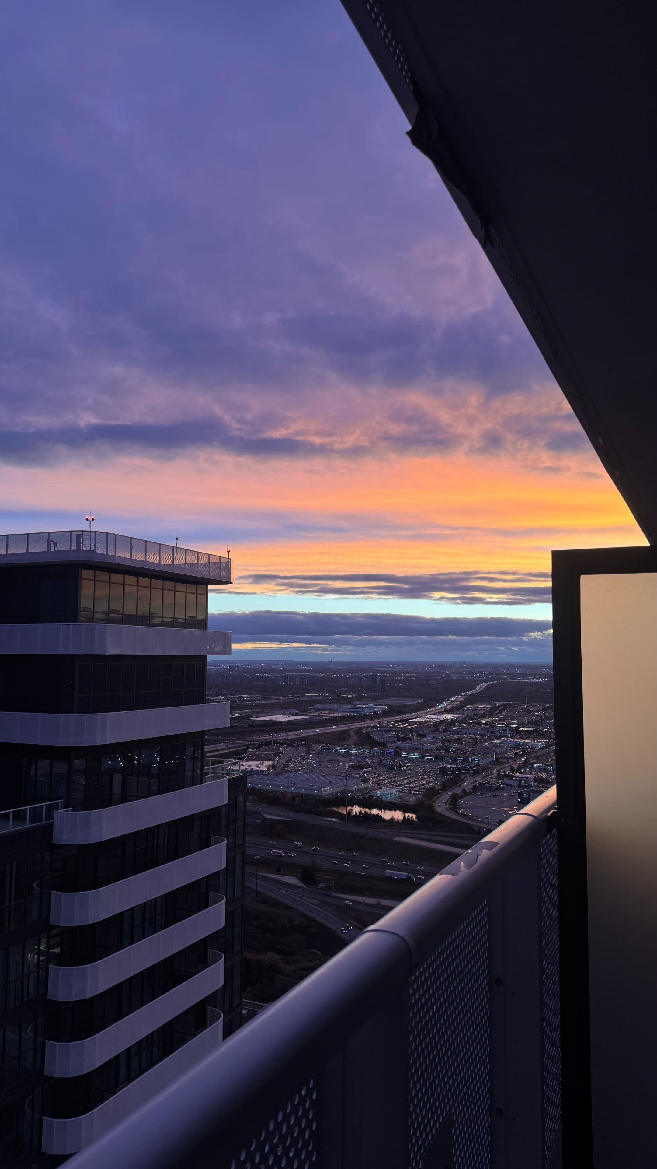 225 Commerce Street 5303, Vaughan, ON L4K 0R1