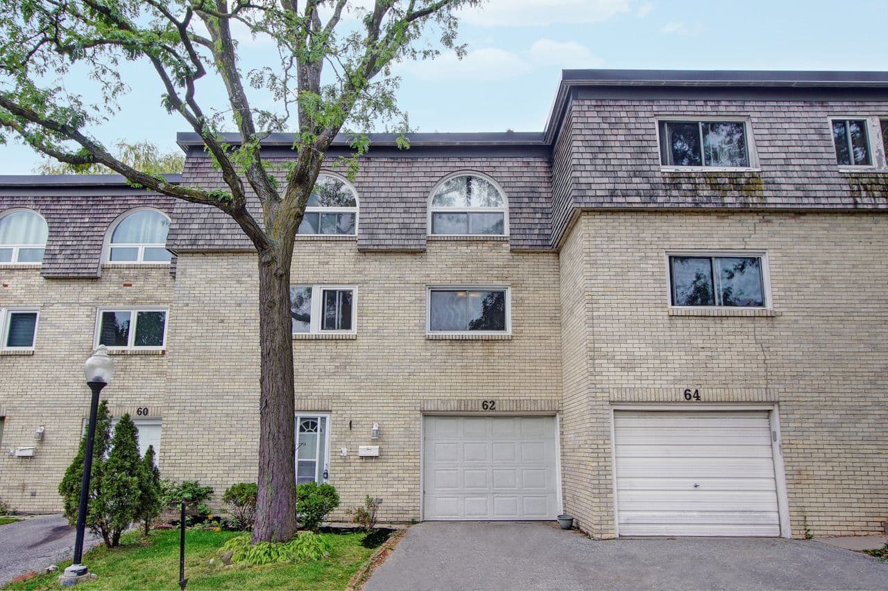62 Courville Coach Way, Toronto C15, ON M2J 3V5