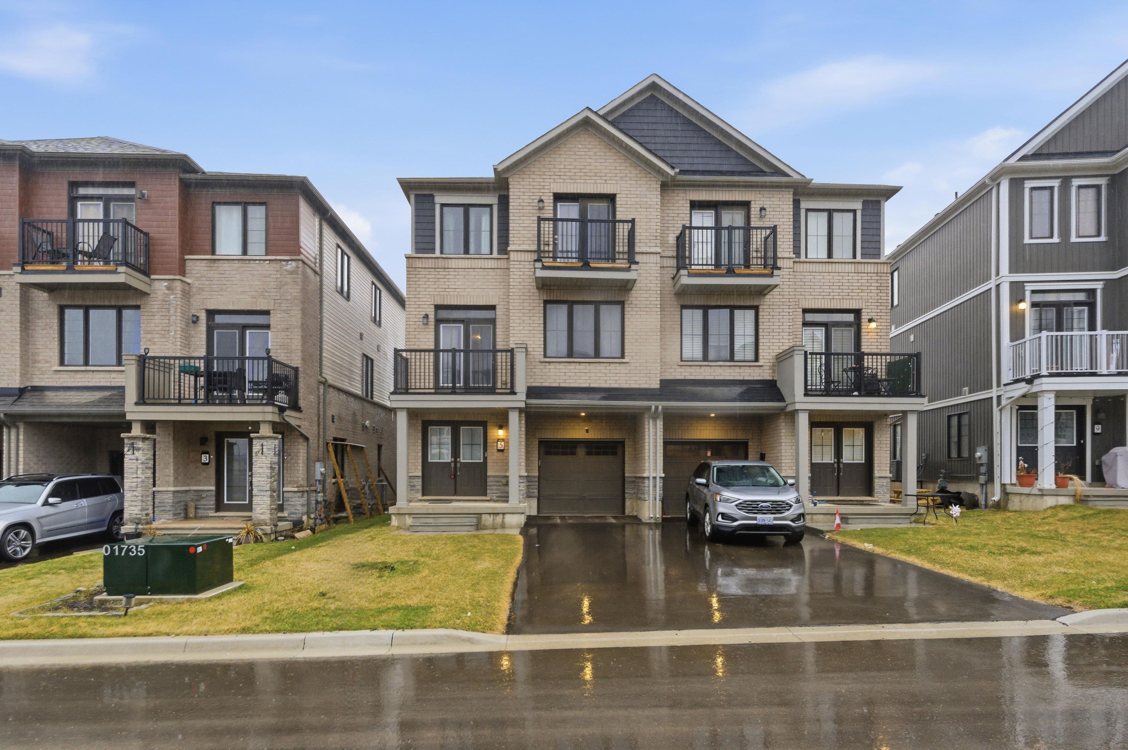 5 Norwich Crescent, Haldimand, ON N3W 0J4