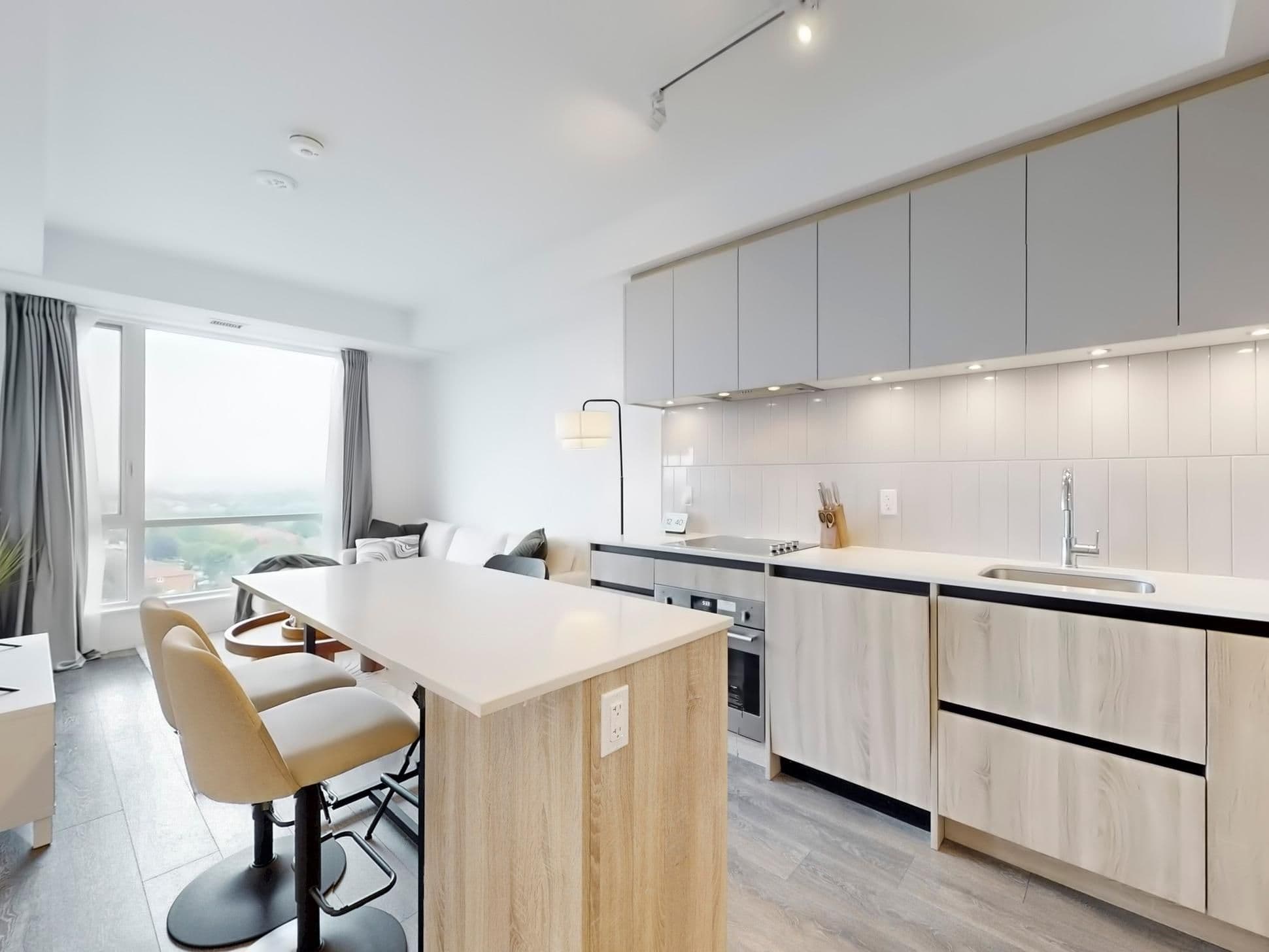 7950 Bathurst Street 1106, Vaughan, ON L4J 0L4