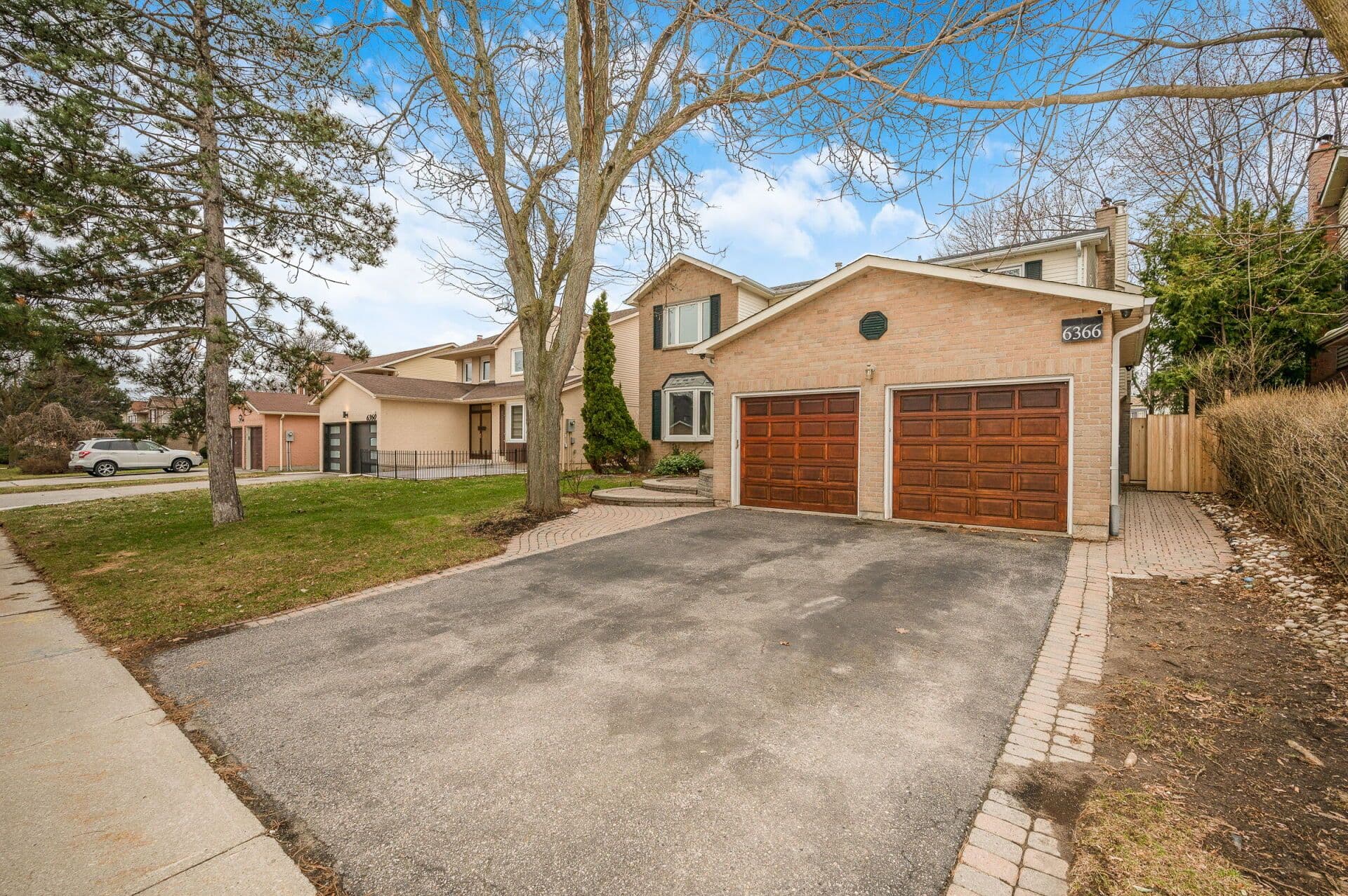 6366 Miller's Grove, Mississauga, ON L5N 3M7