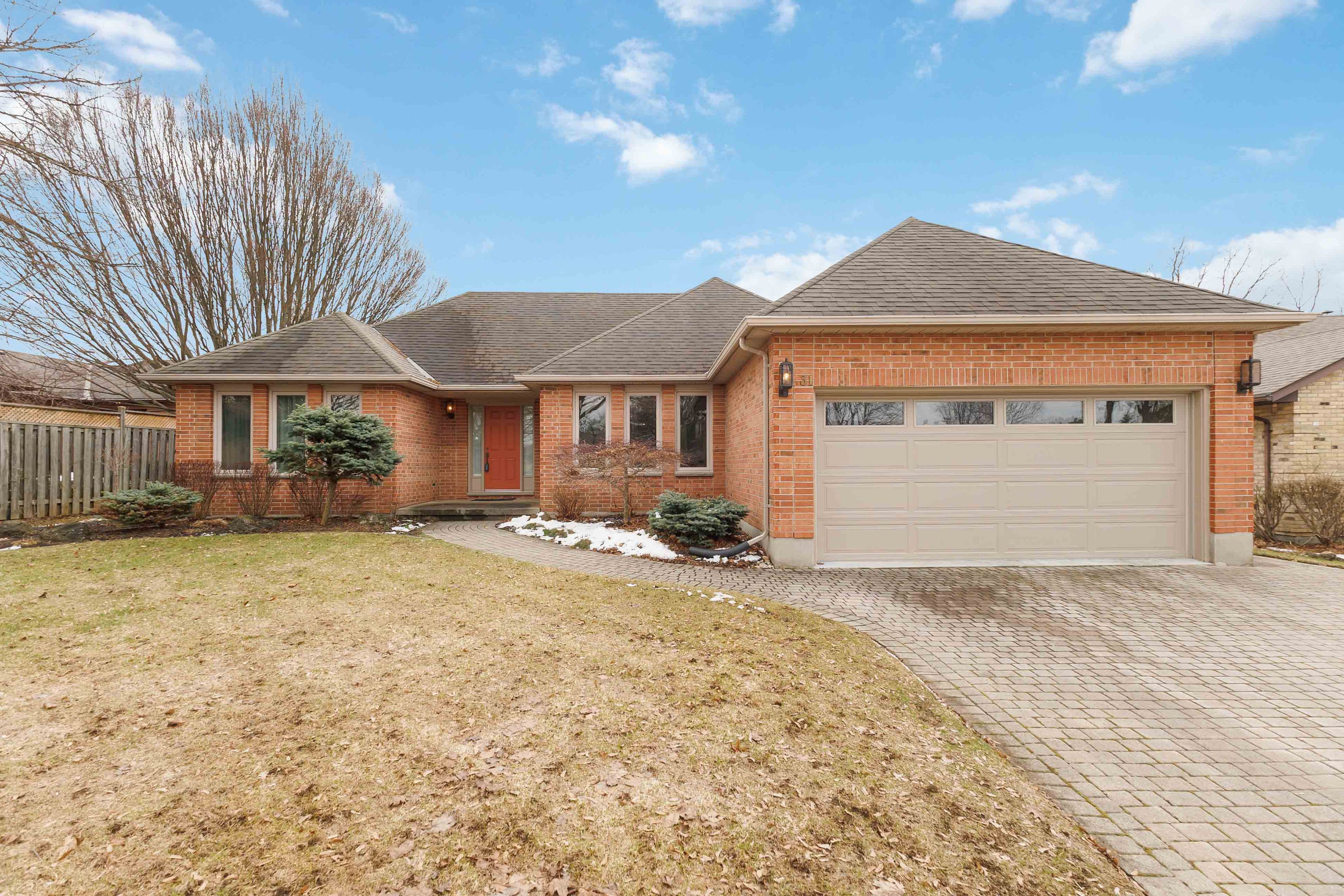 31 Green Hedge Lane, London North, ON N6H 4Z3