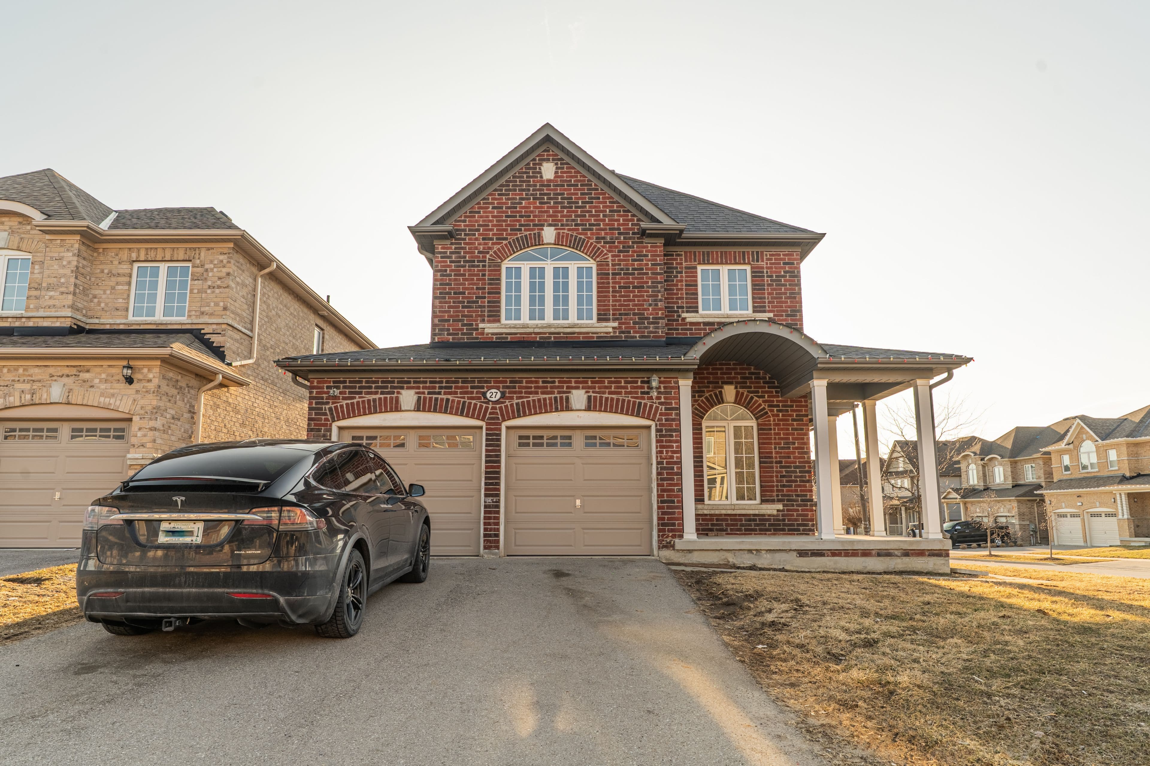 27 Bamburg Street, Georgina, ON L0E 1R0