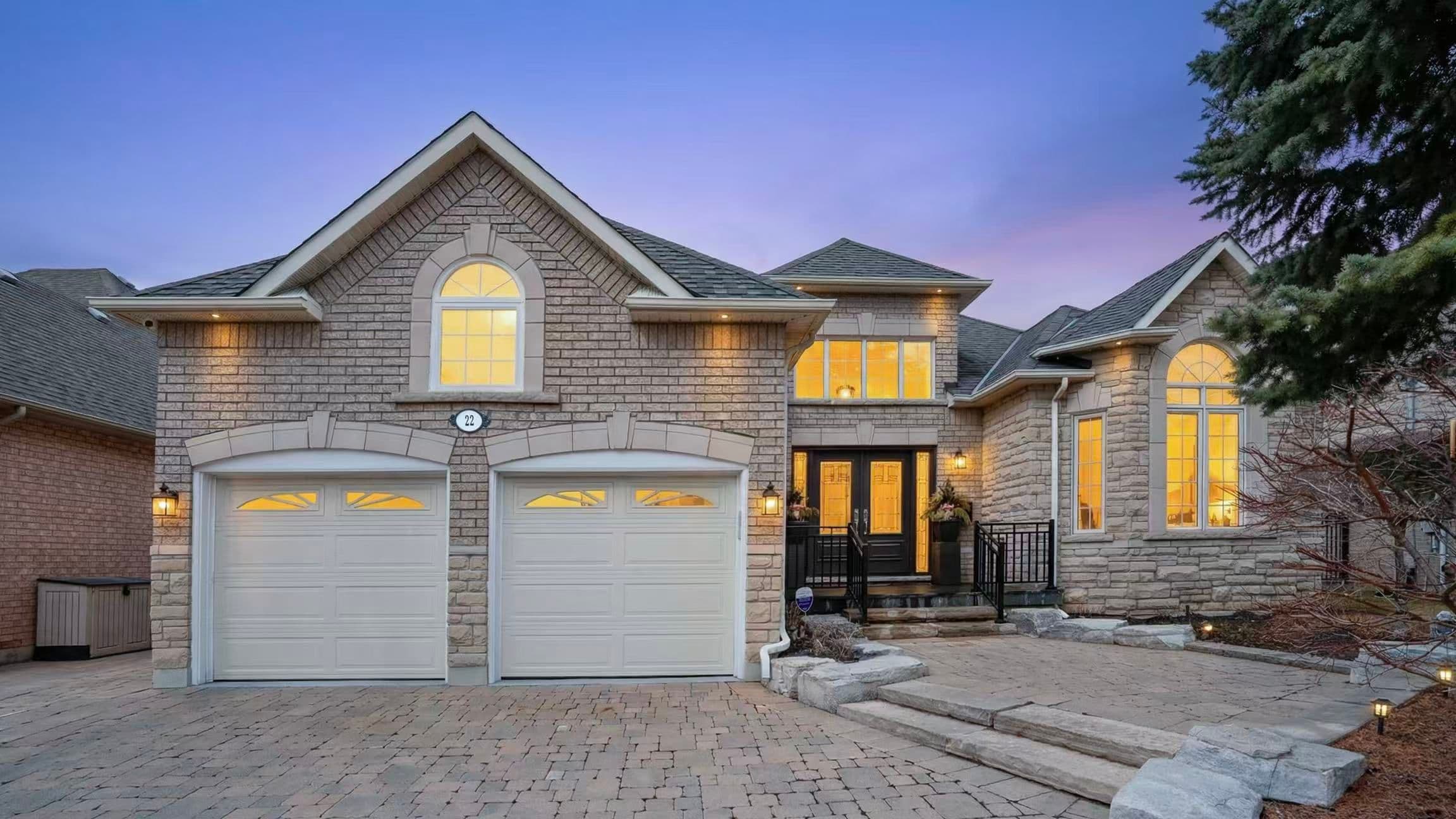 22 Siderno Crescent, Vaughan, ON L4L 9M8
