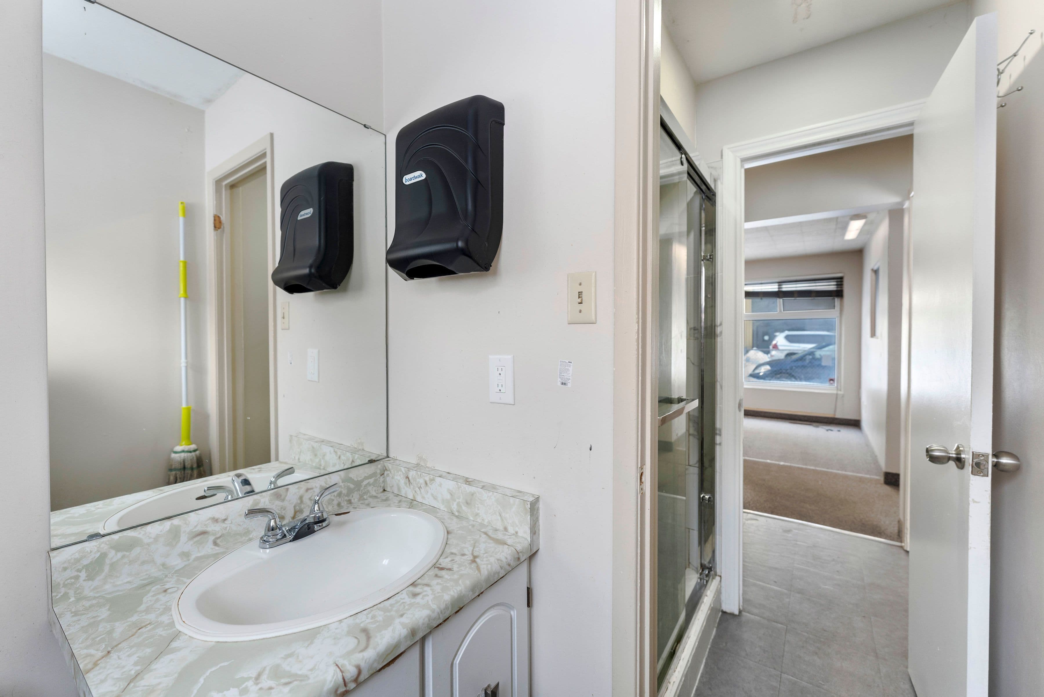 1641 Victoria Park Avenue 4, Toronto E04, ON M1R 1P8