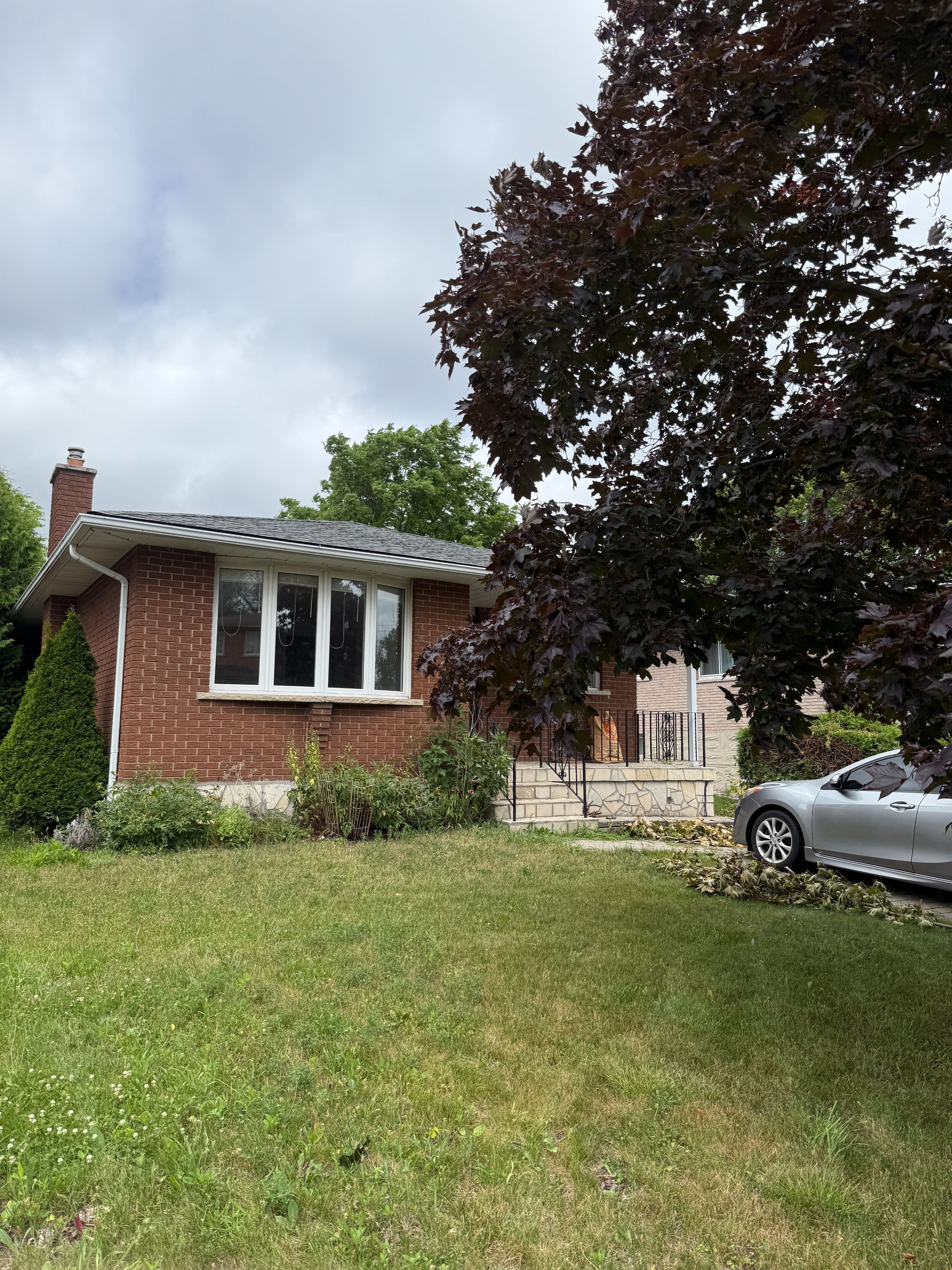 140 Brant Avenue, Guelph, ON N1E 6C9