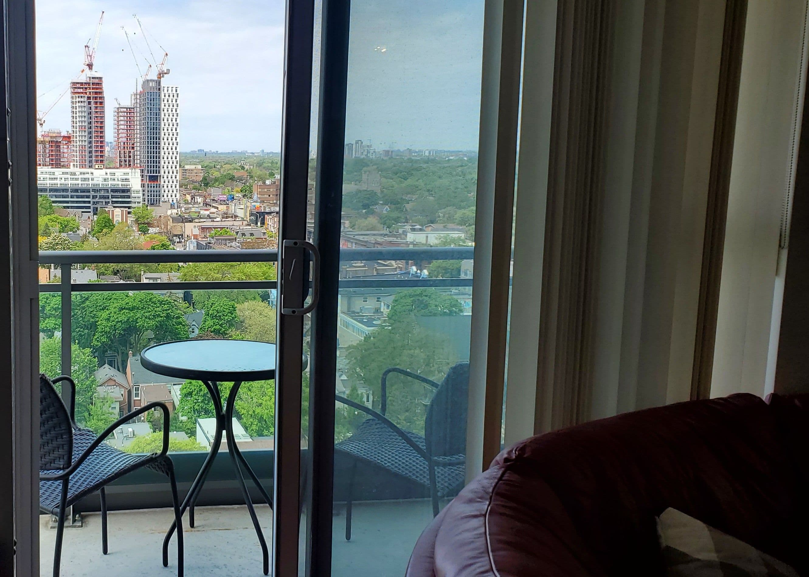 736 Spadina Avenue 1404, Toronto C01, ON M5S 2J6