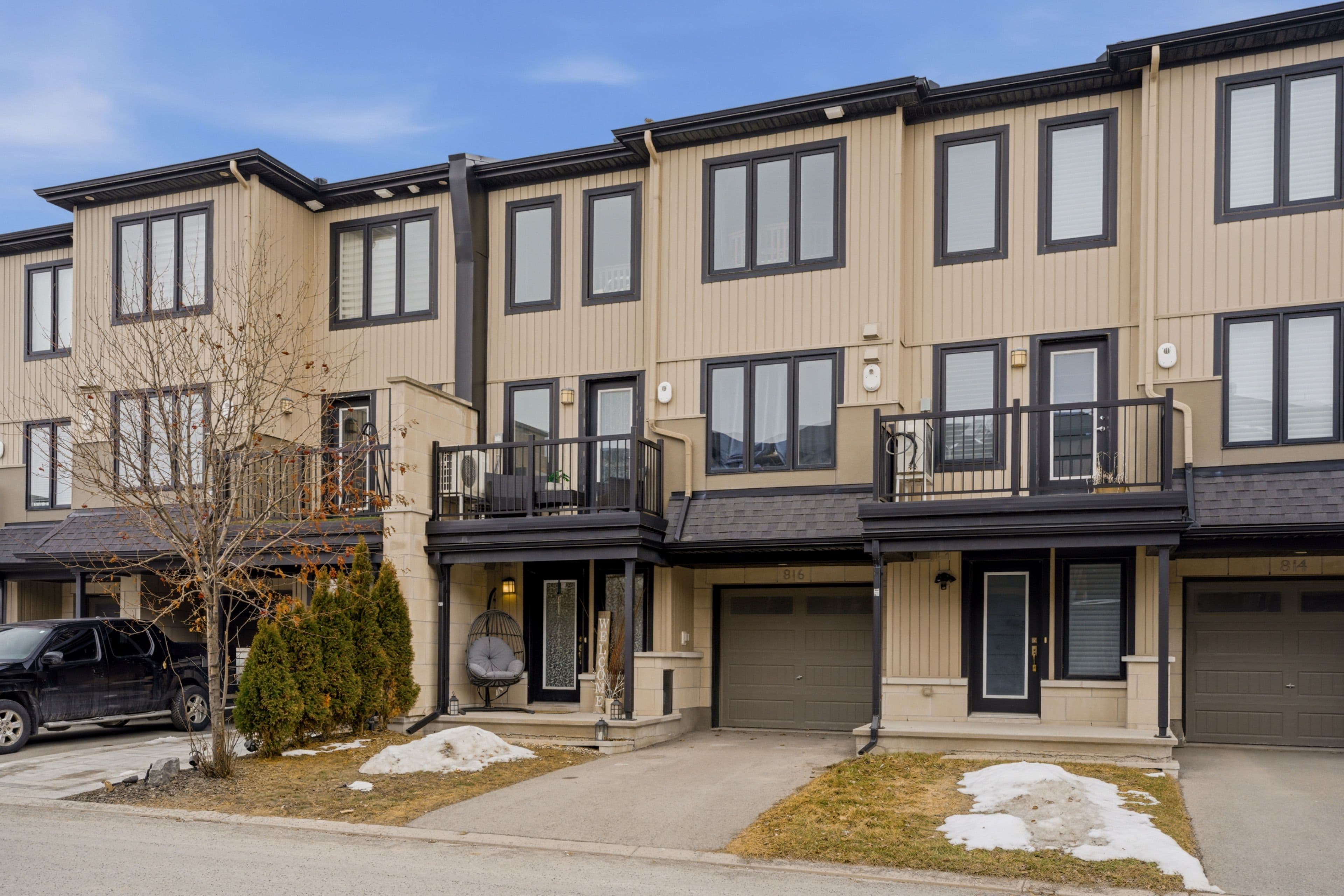 816 ELEMENT Private, Kanata, ON K2M 0M8