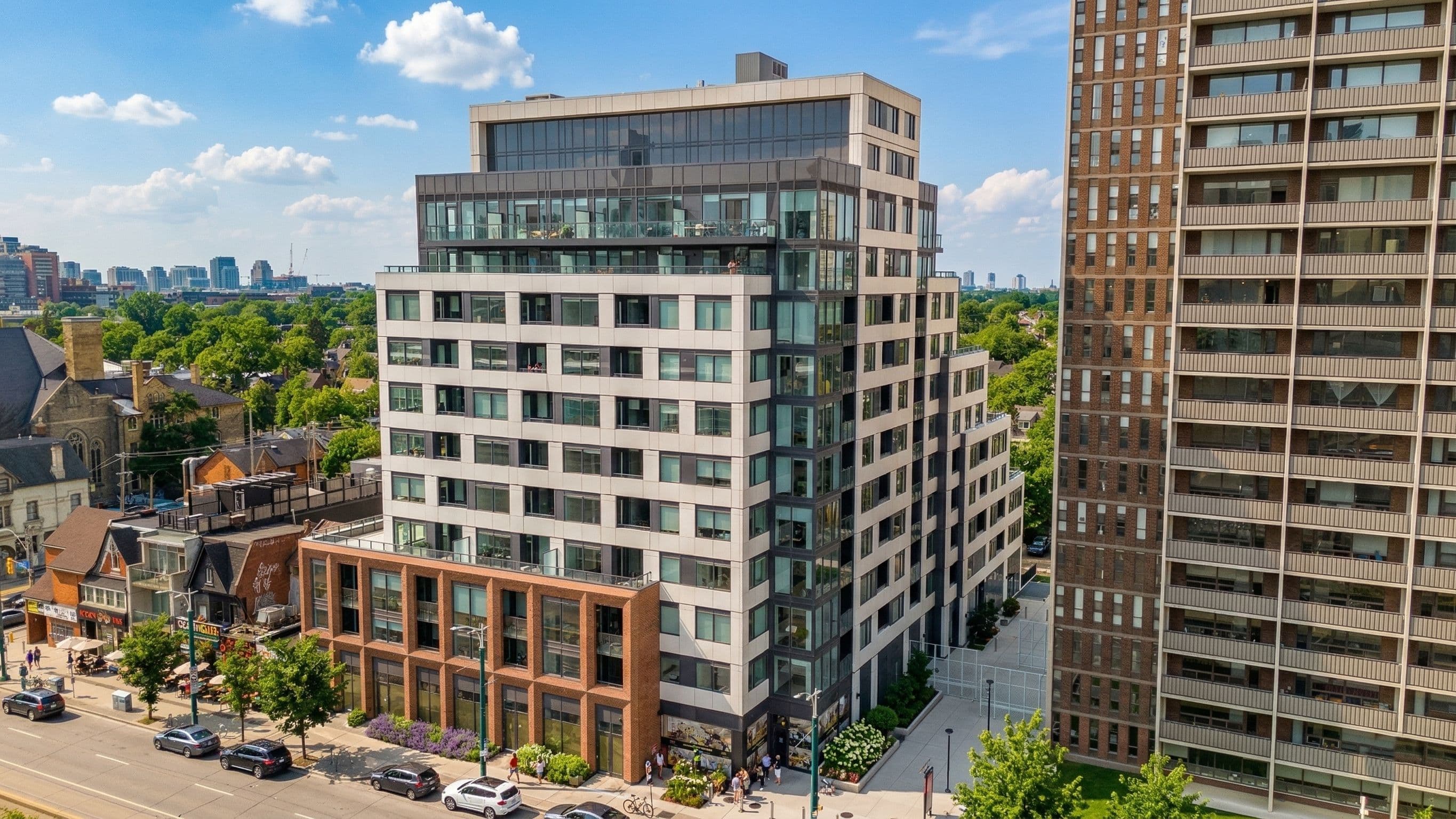 664 Spadina Avenue 205, Toronto C01, ON M5S 2H7