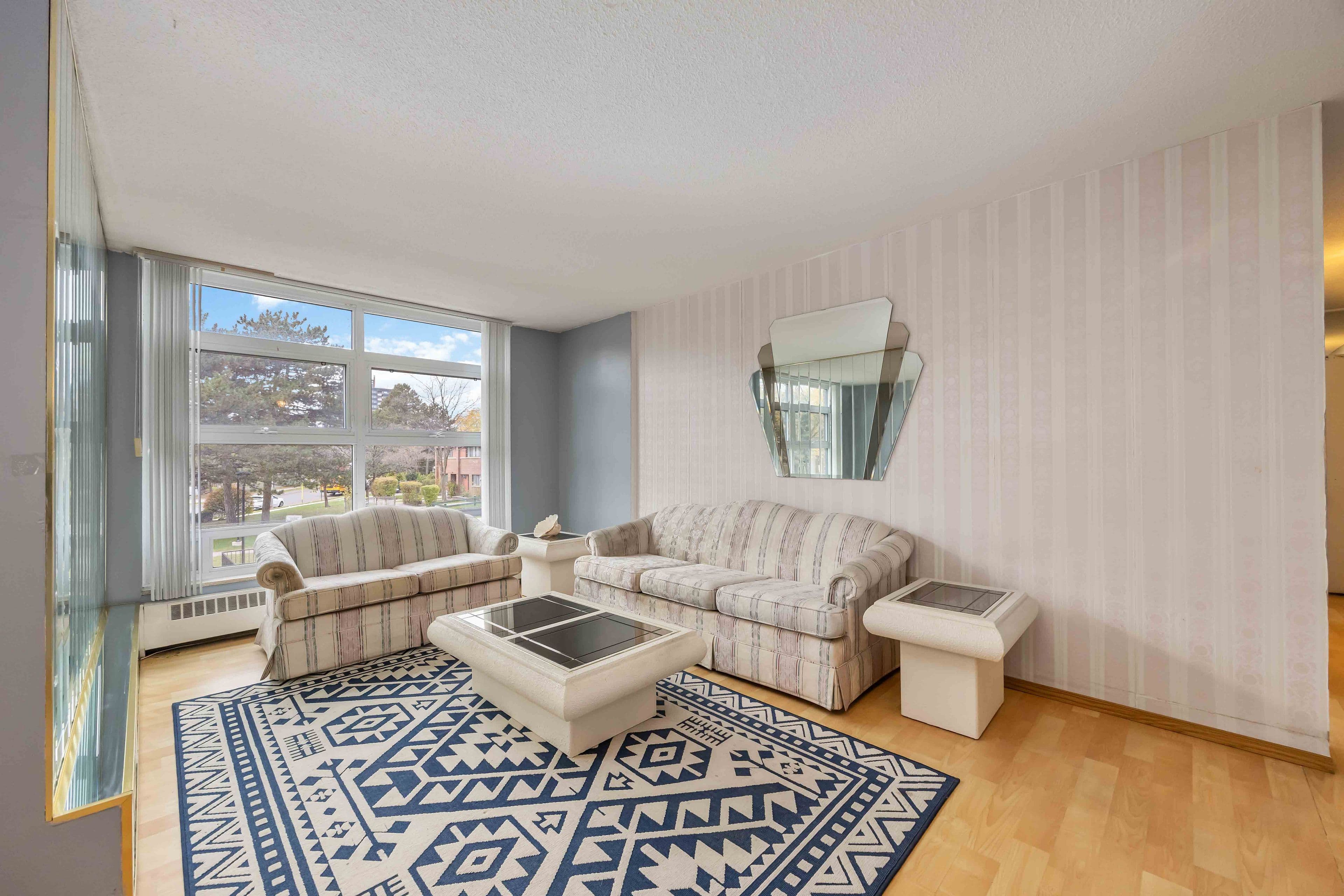 345 Driftwood Avenue 210, Toronto W05, ON M3N 2P4